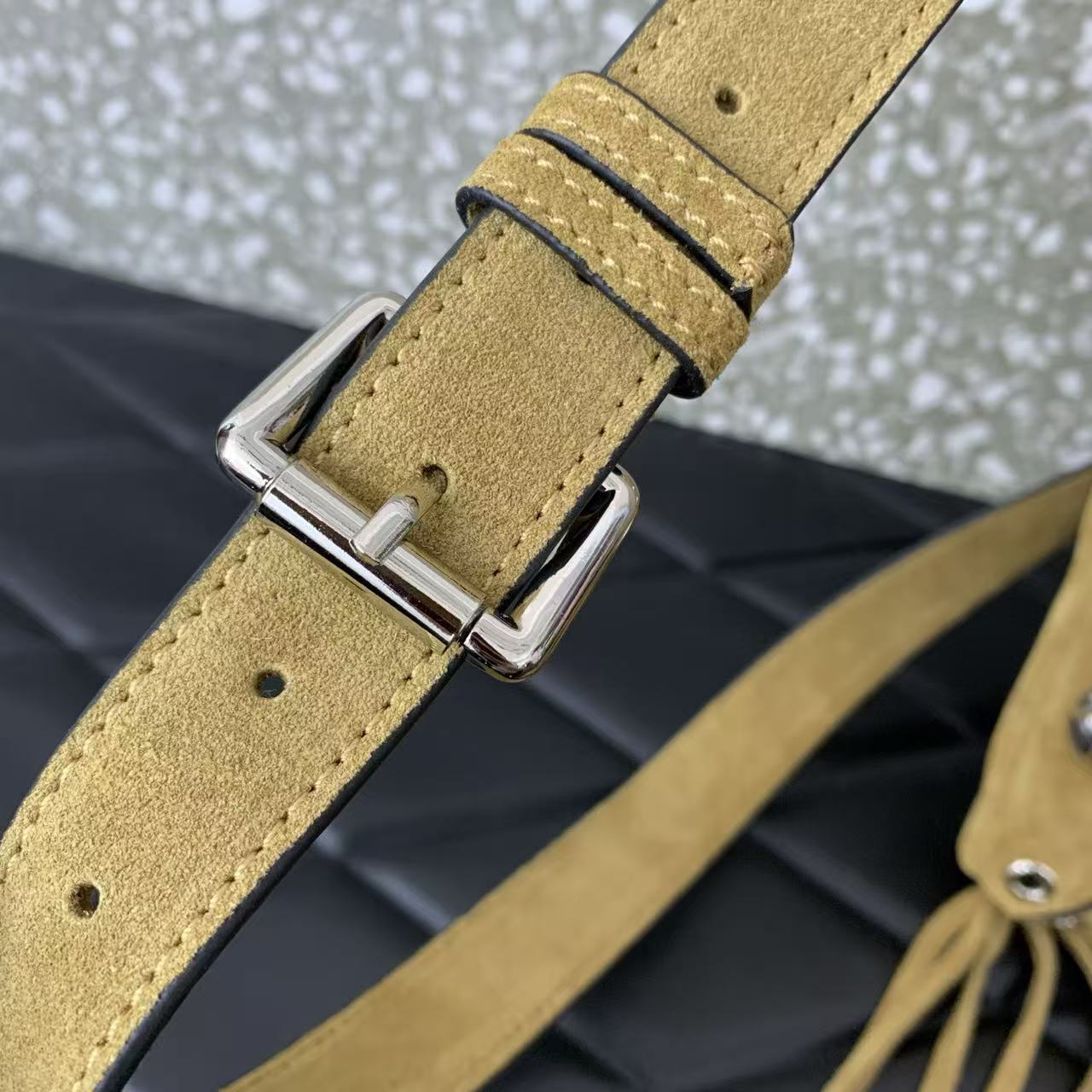 VT Nellcôte Shoulder Bag With Fringes Brown Suede