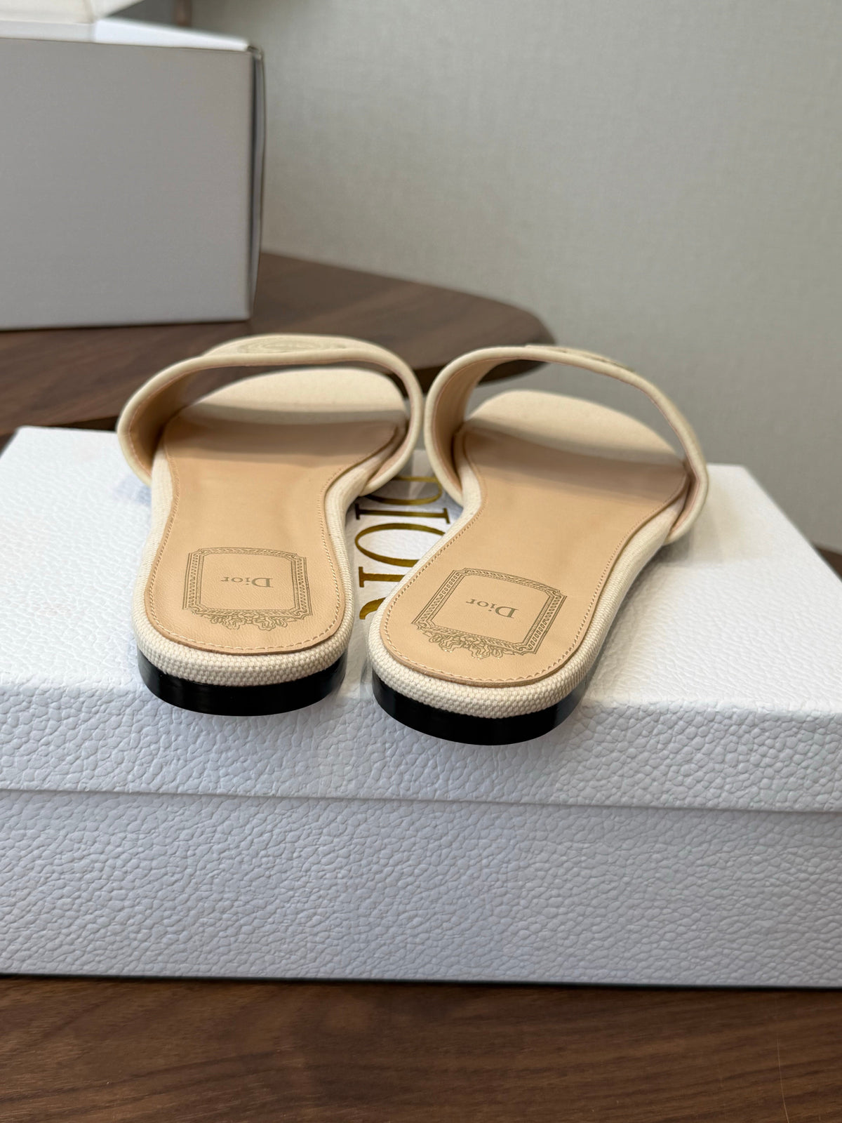 CD 26s D Badge Flat Slide Sandals Ivory White Canvas And Calfskin 294815