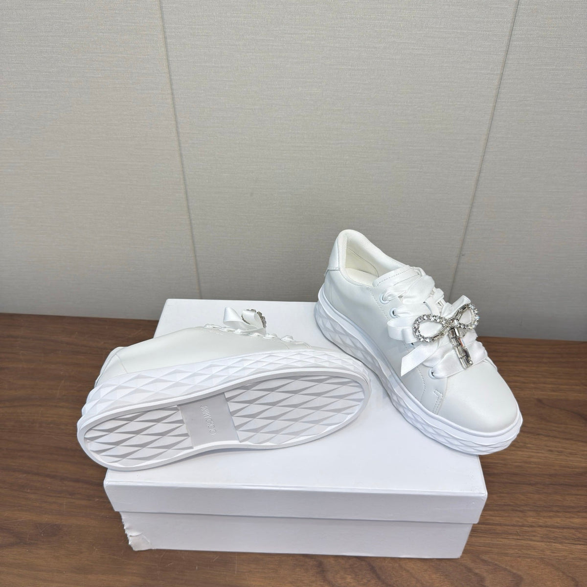 Jimmy Choo 26S Sneakers 5.5cm White Calfskin With Crystal Bow 619472