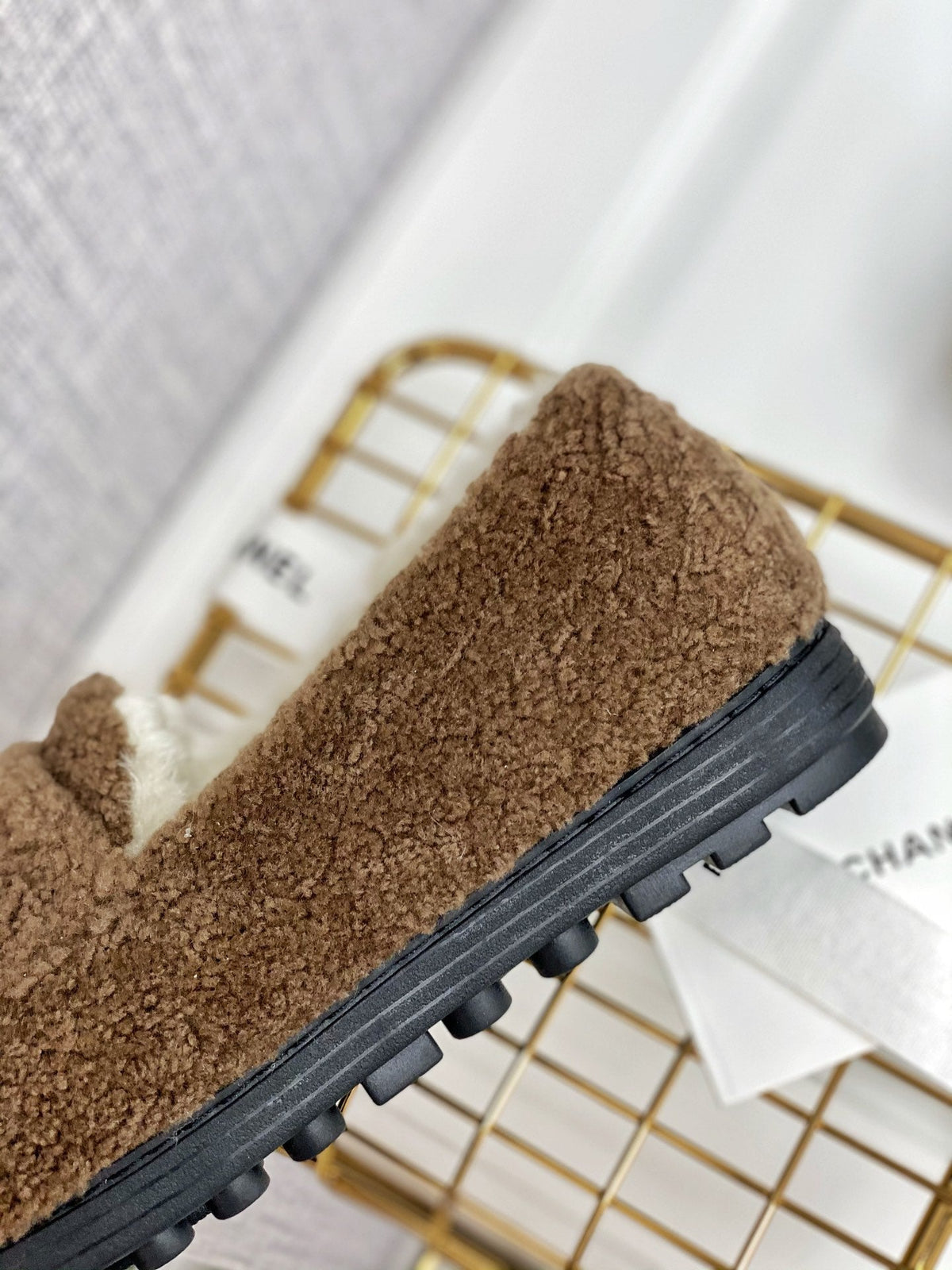 CC 26FW Shearling-Lined Loafers Brown 162272
