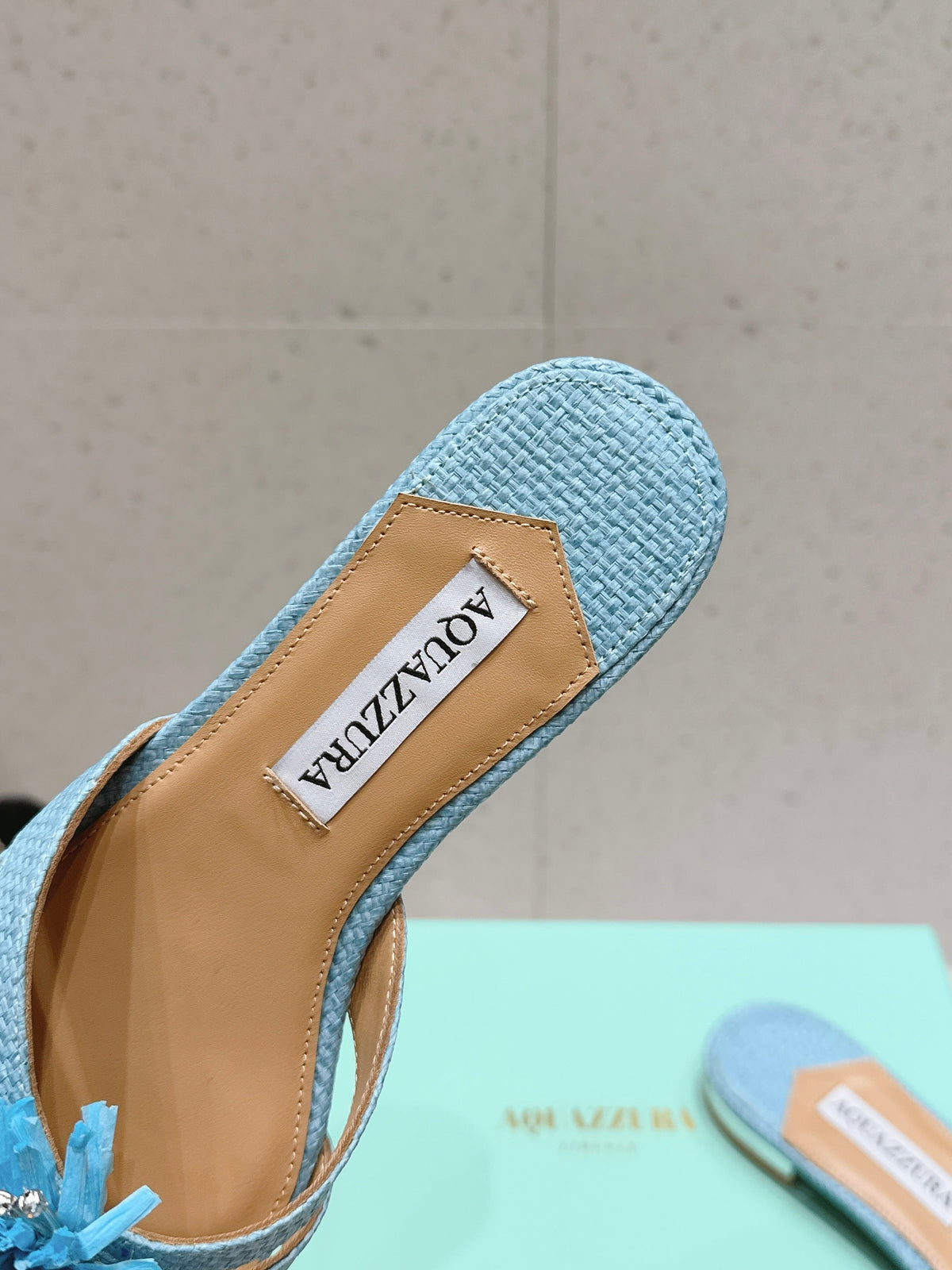 Aquazzura 26s Sandals Light Blue Woven Raffia 710492