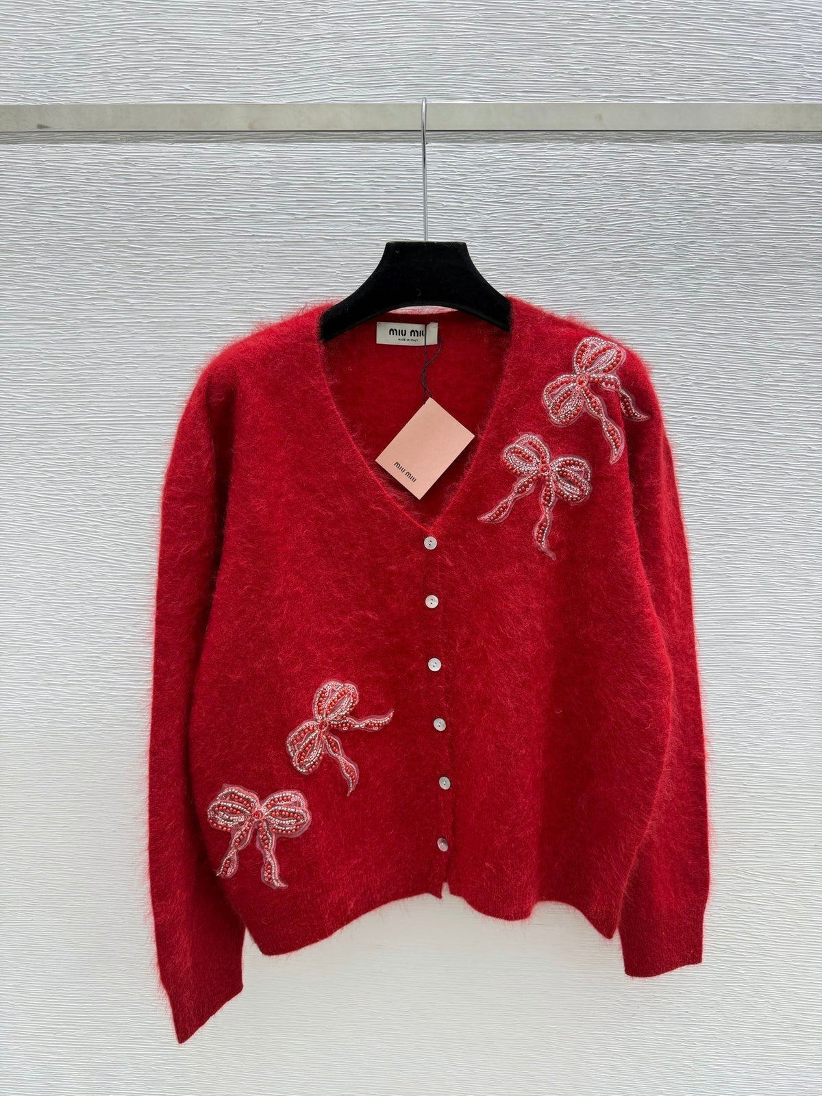 Miu 26FW Fuzzy V-Neck Cardigan Bow Embellishments White Buttons Wool 313332