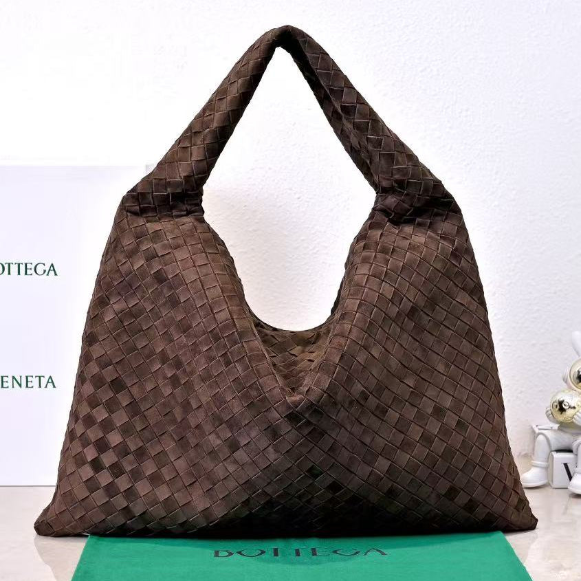 Bottega Veneta 2026 Knot Clutch 20cm Black Lambskin