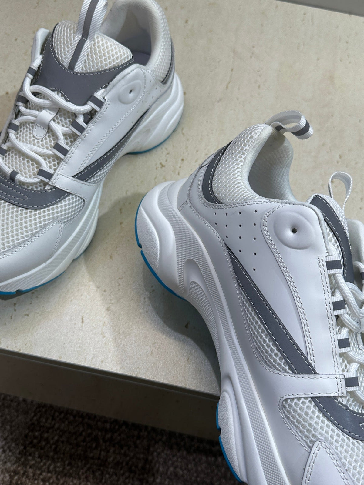 CD 26s Men B22 Sneakers White Grey Light Blue Sole 284915