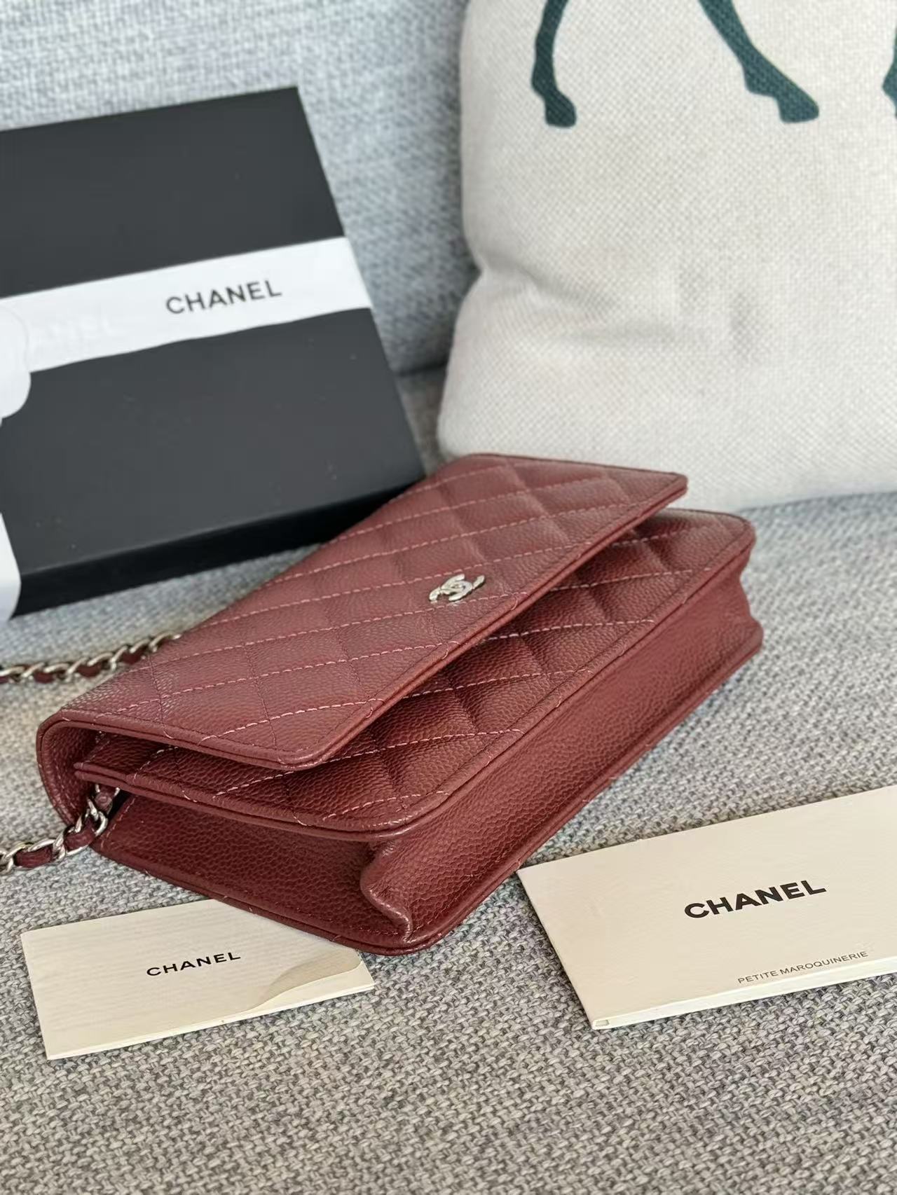 CC Classic WOC 19cm Burgundy Caviar Leather