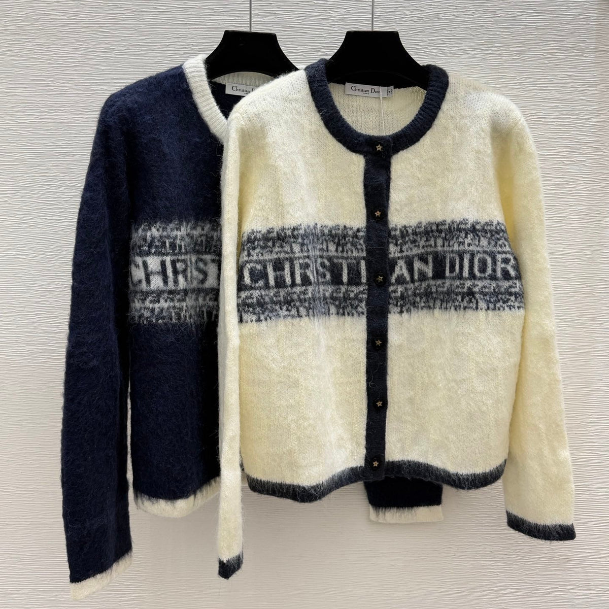 CD 26FW Signature Stripe Knit Cardigan Wool 313308