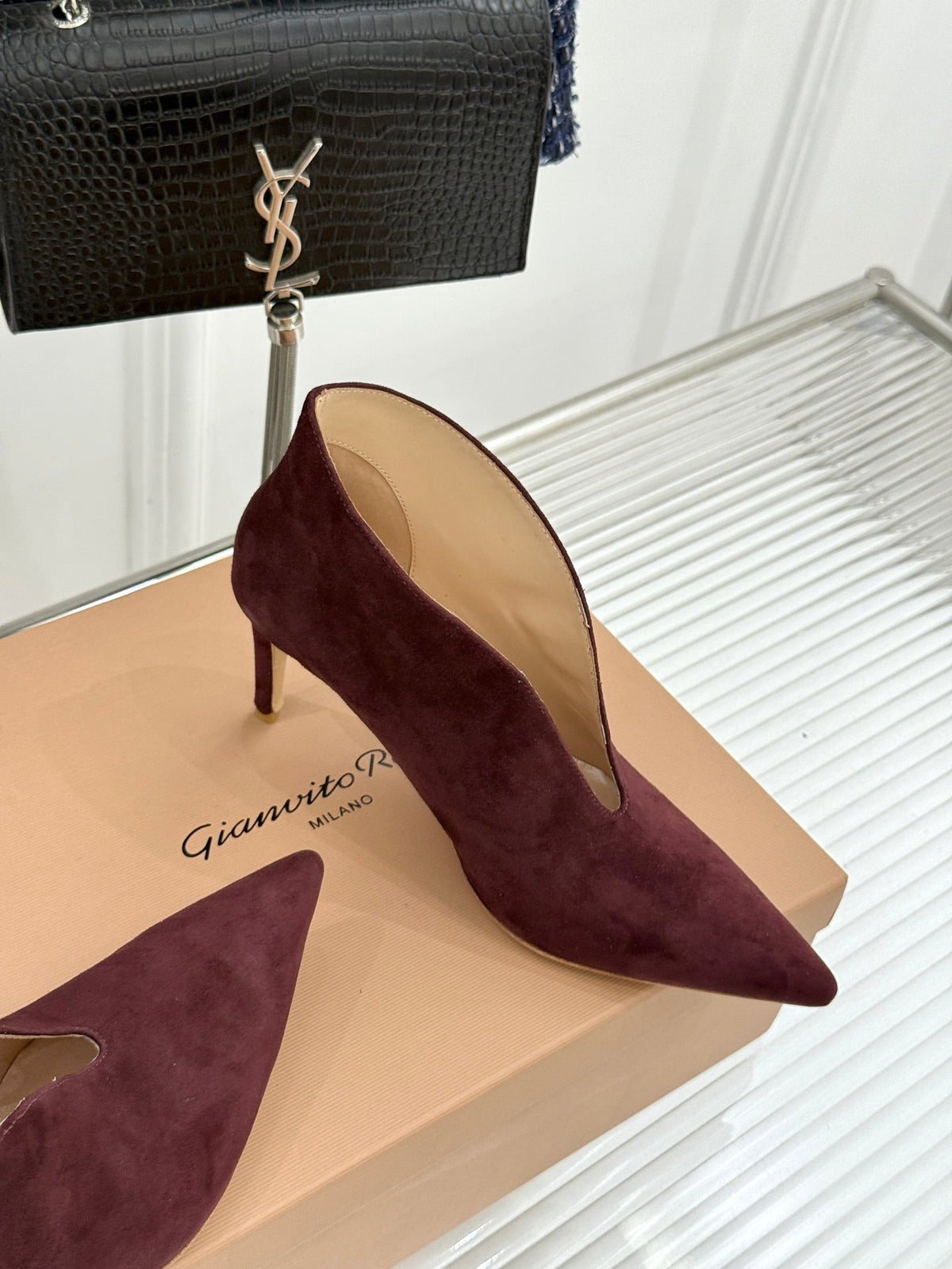 GR 26s Vania Pumps 9cm Burgundy Suede 175090