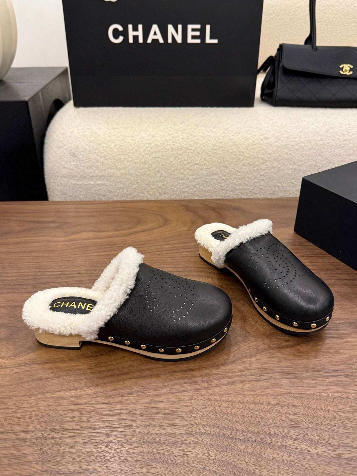 Chanel 2026 CC Logo Mule Suede Leather Wool 173192