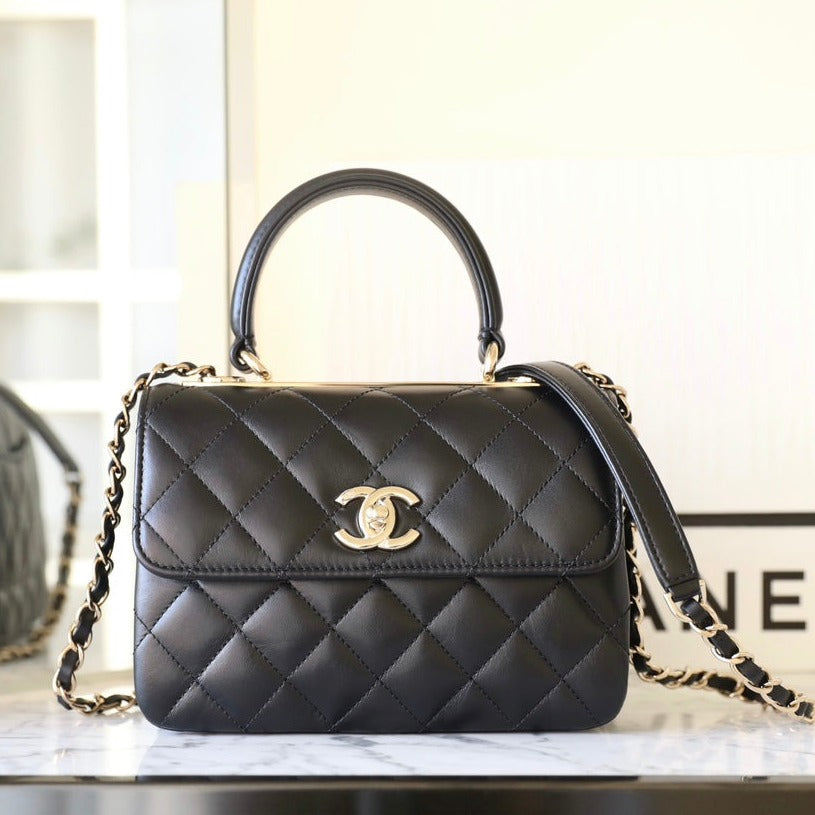 CC TRENDY 20CM BLACK LAMBSKIN SILVER HARDWARE