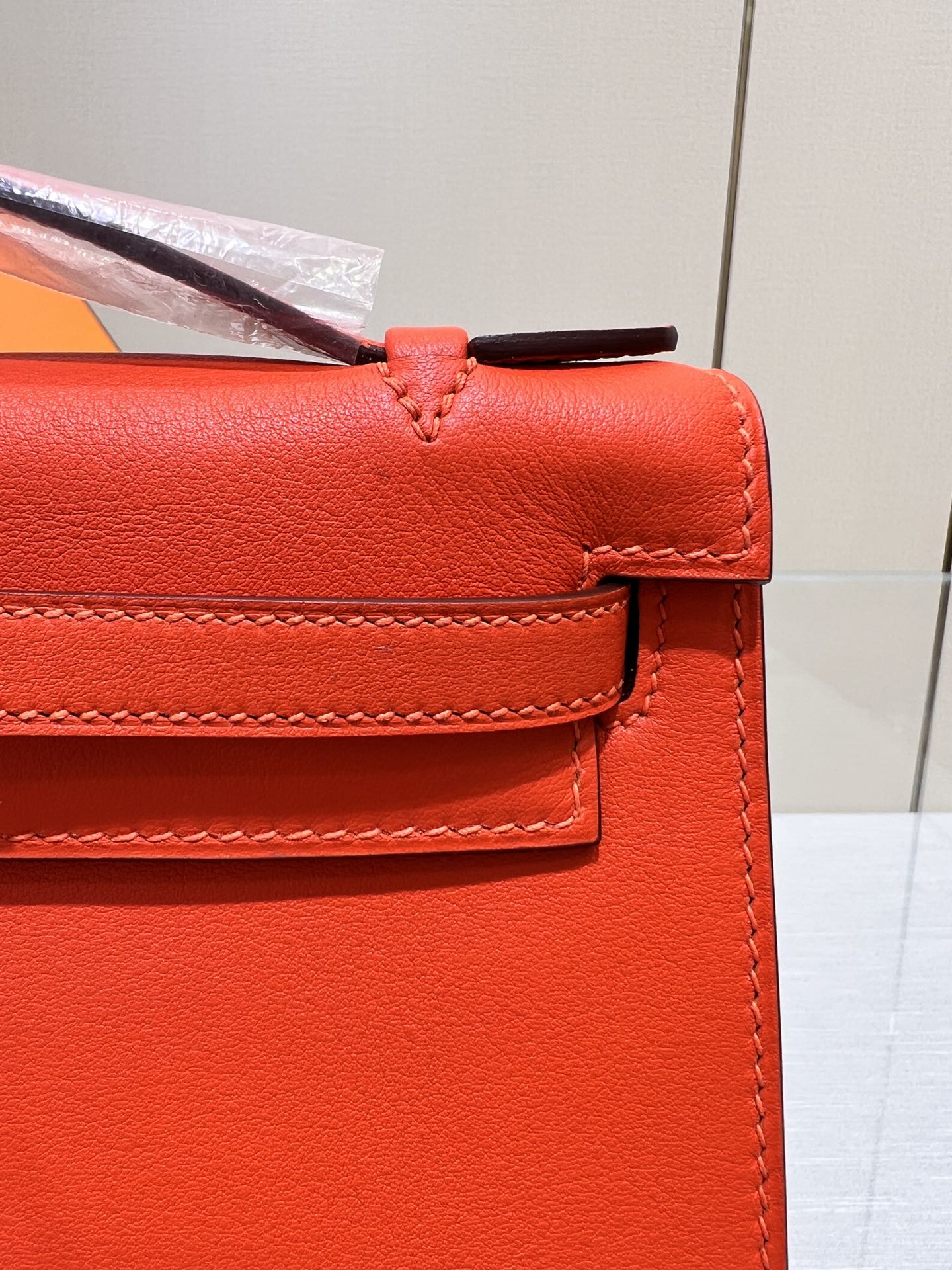HM KELLY POCHETTE 22CM RED SWIFT SILVER HARDWARE