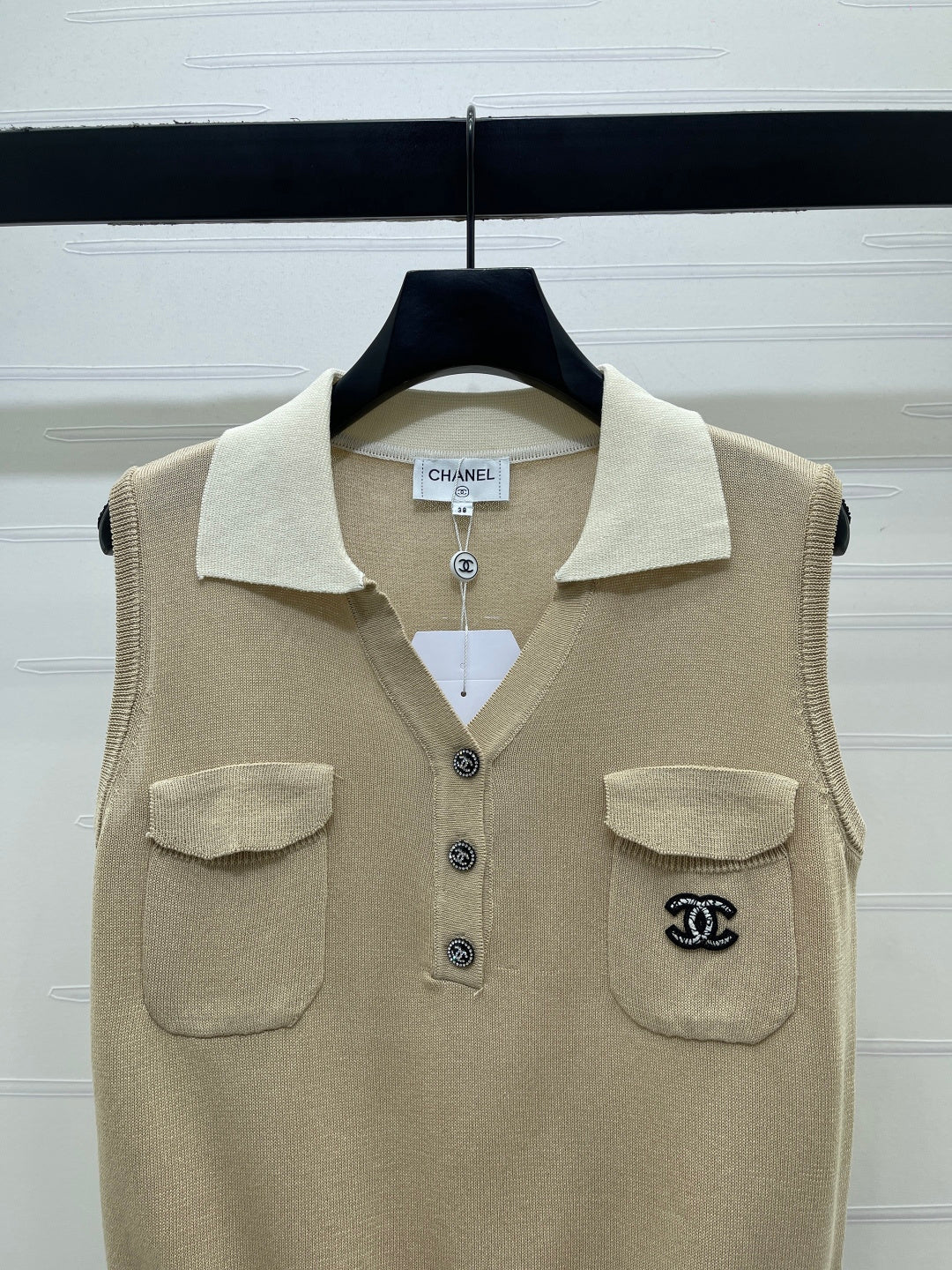 CC 26 Vest Khaki Beige in Wool 385387