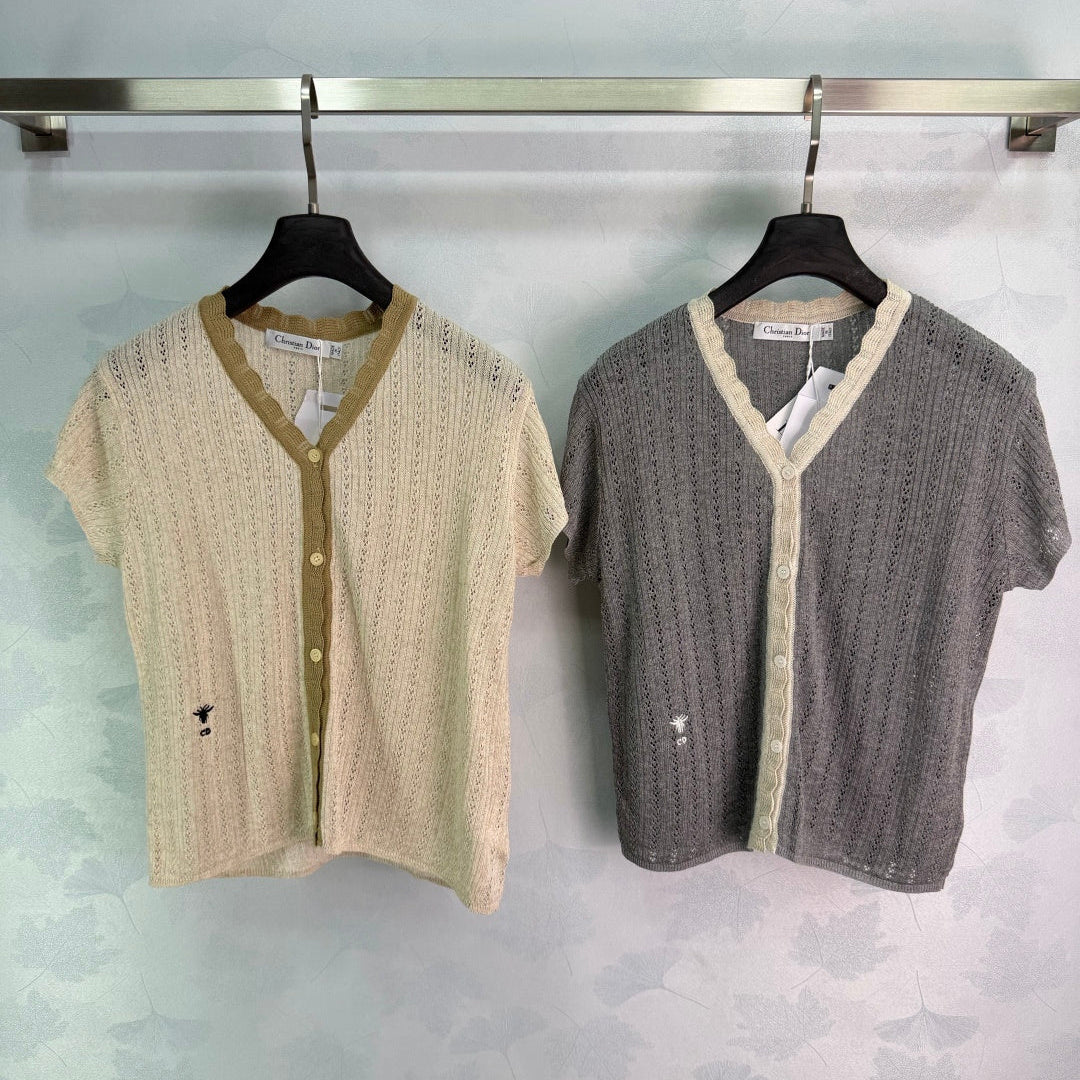 CD 26 Color-Blocked Textured Knit Top in Wool
