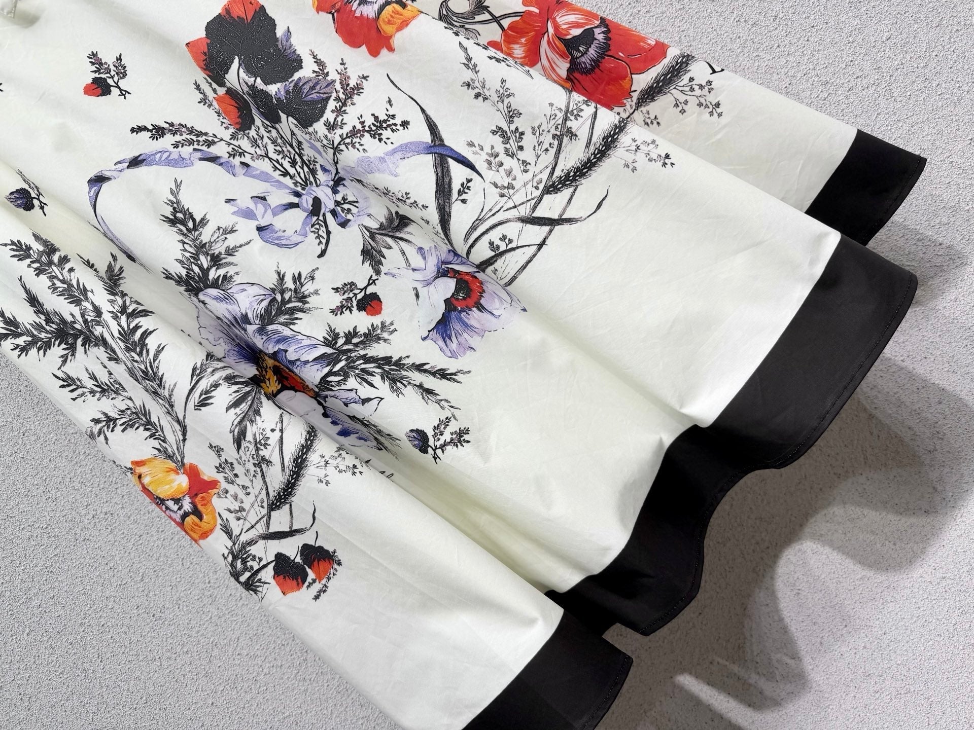 CD Bow Print Midi Skirt White in Cotton 388352