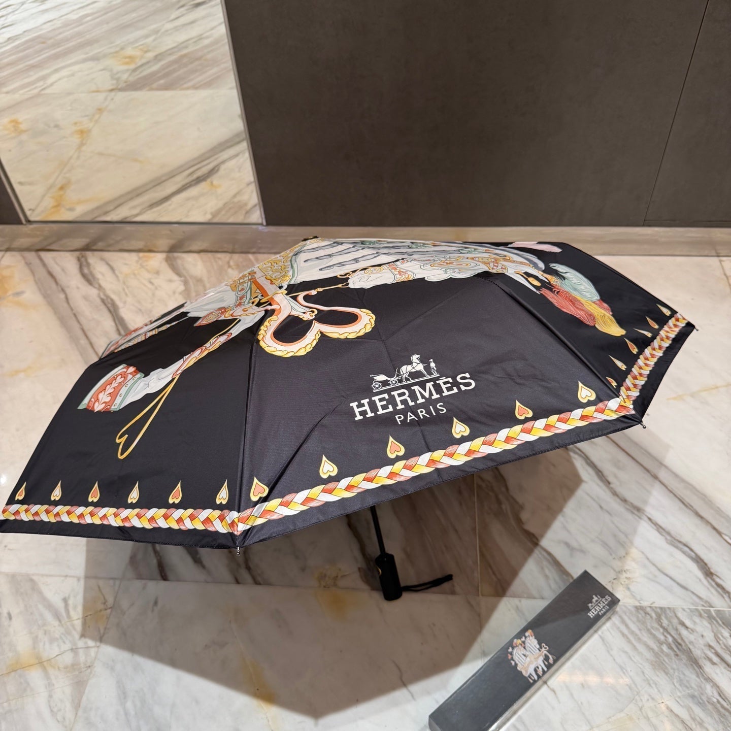 HM Umbrella 4