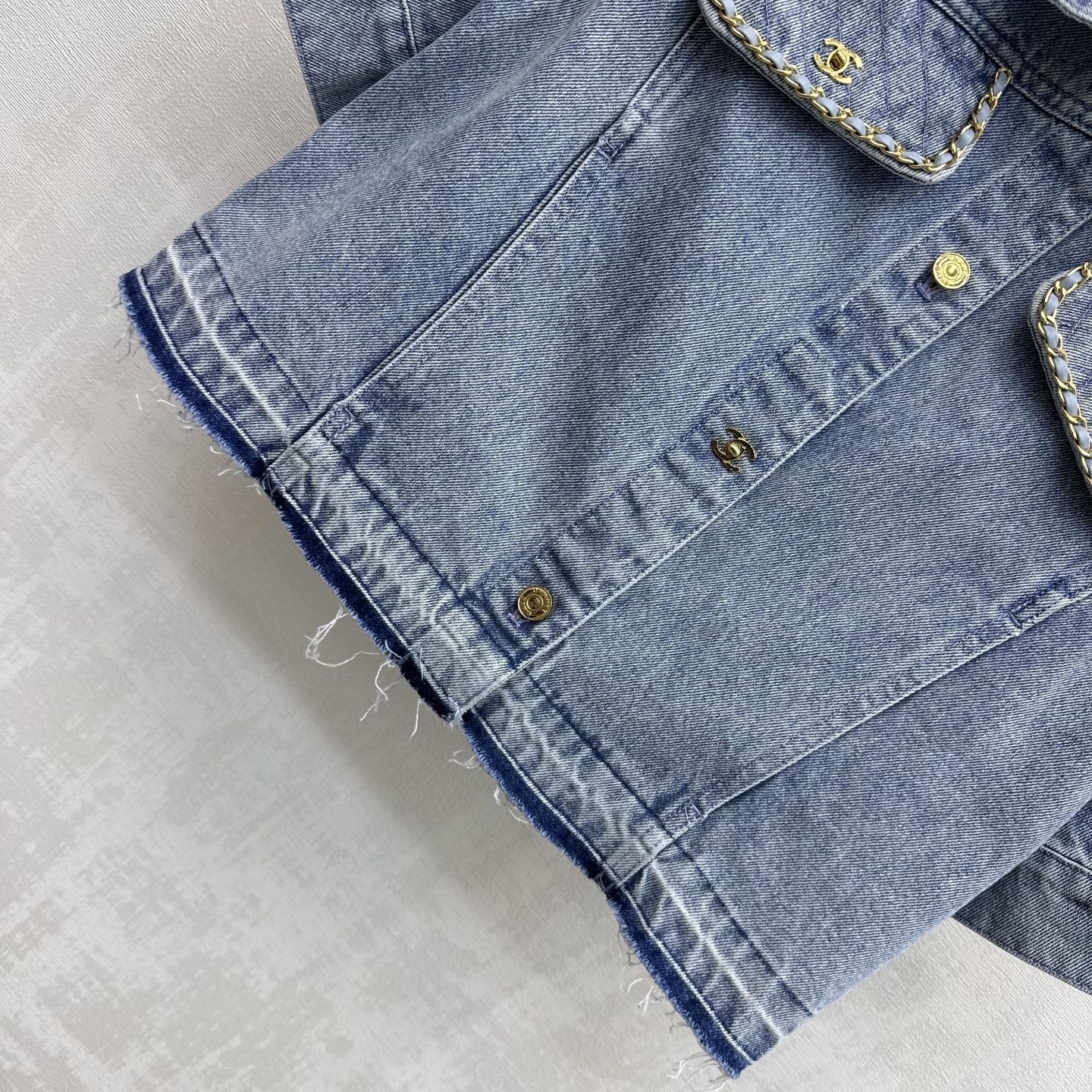CC 26 Fringed Denim Shirt in Cotton 389537