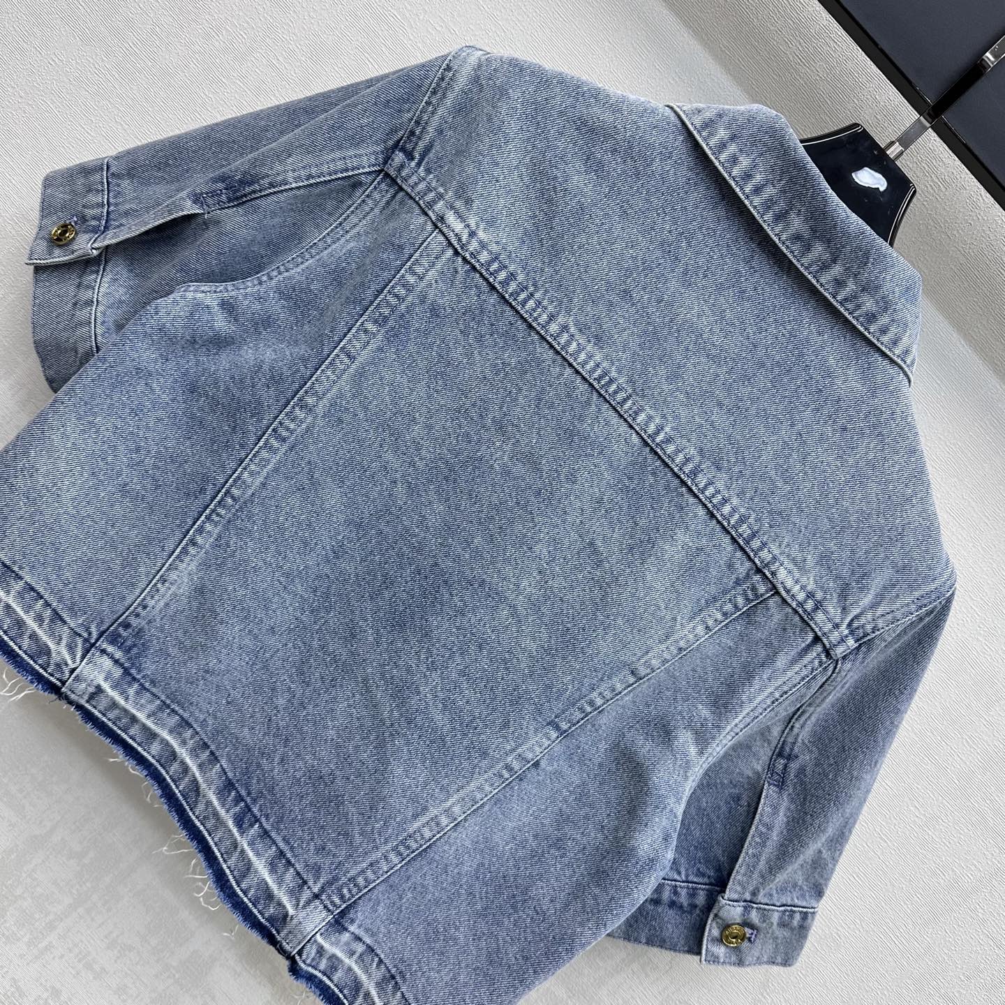 CC 26 Fringed Denim Shirt in Cotton 389537