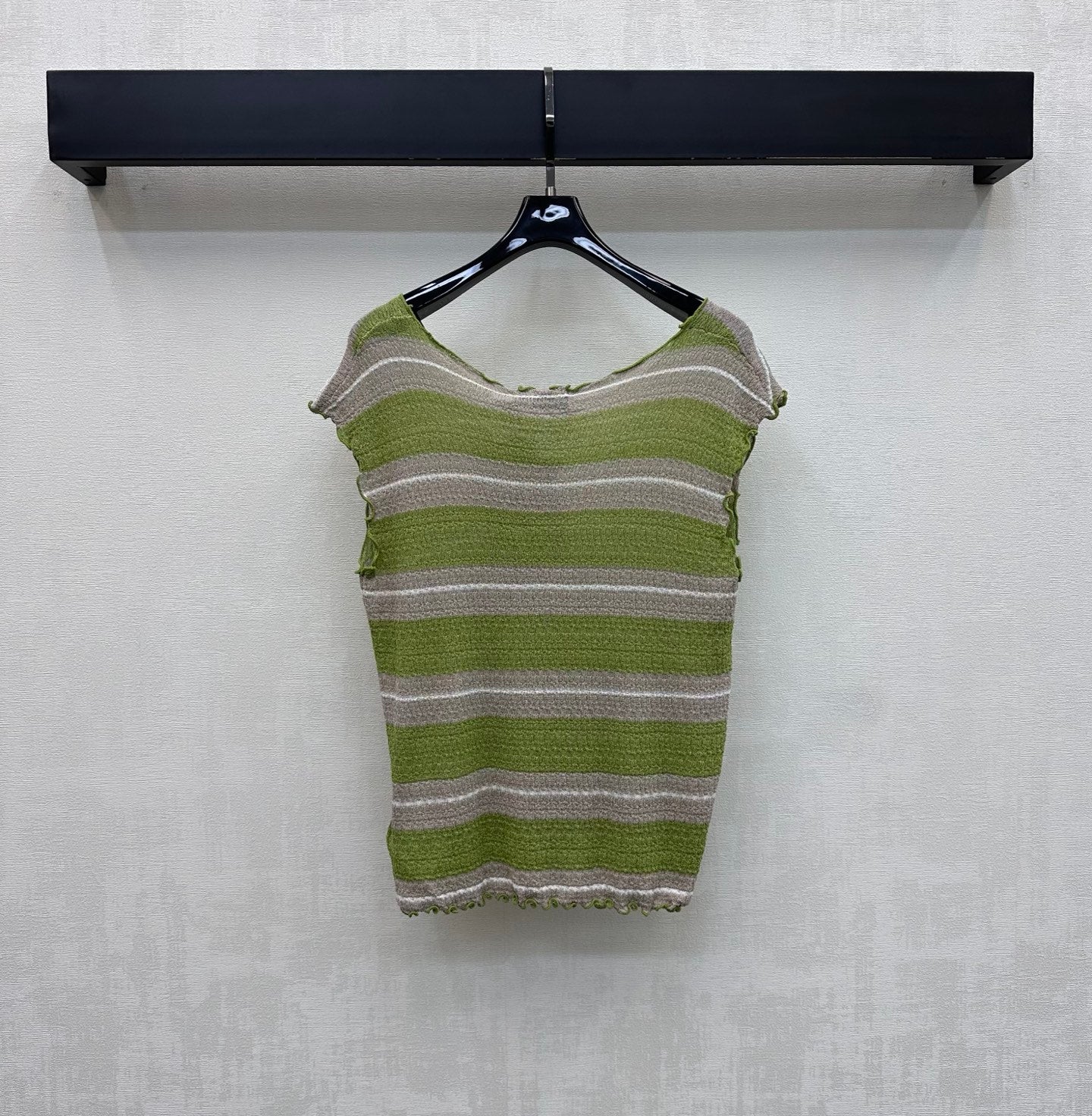 CD 26 Striped Flutter Sleeve Crew Neck Knit Top Green in Acrylic 389638