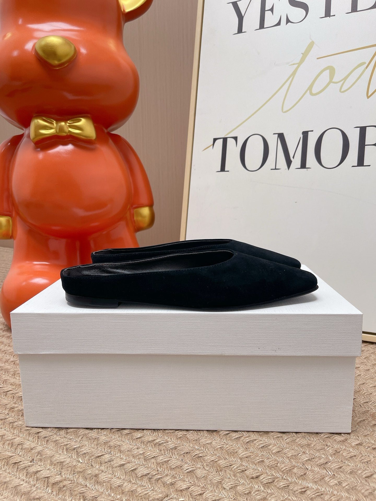TR June Square Toe Mules Black Suede 856177