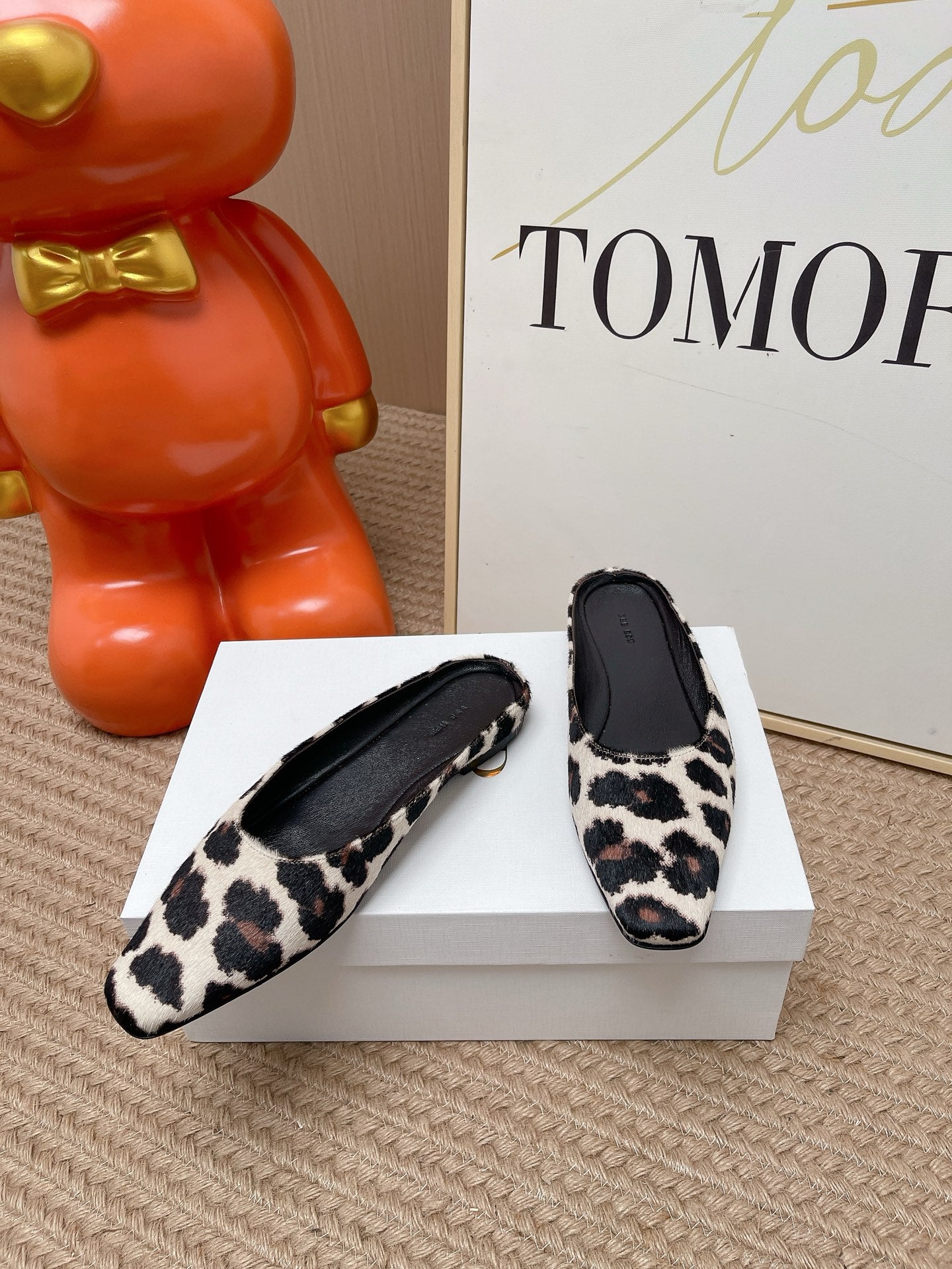 TR Mules Black Leopard Spotted Square Toe Horsehair 854393
