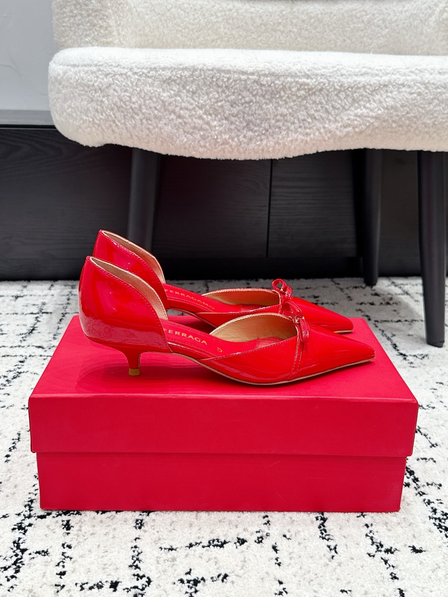 FG Gyoia Bow Pointed Toe Pumps 3.5cm Red Patent Leather 848406