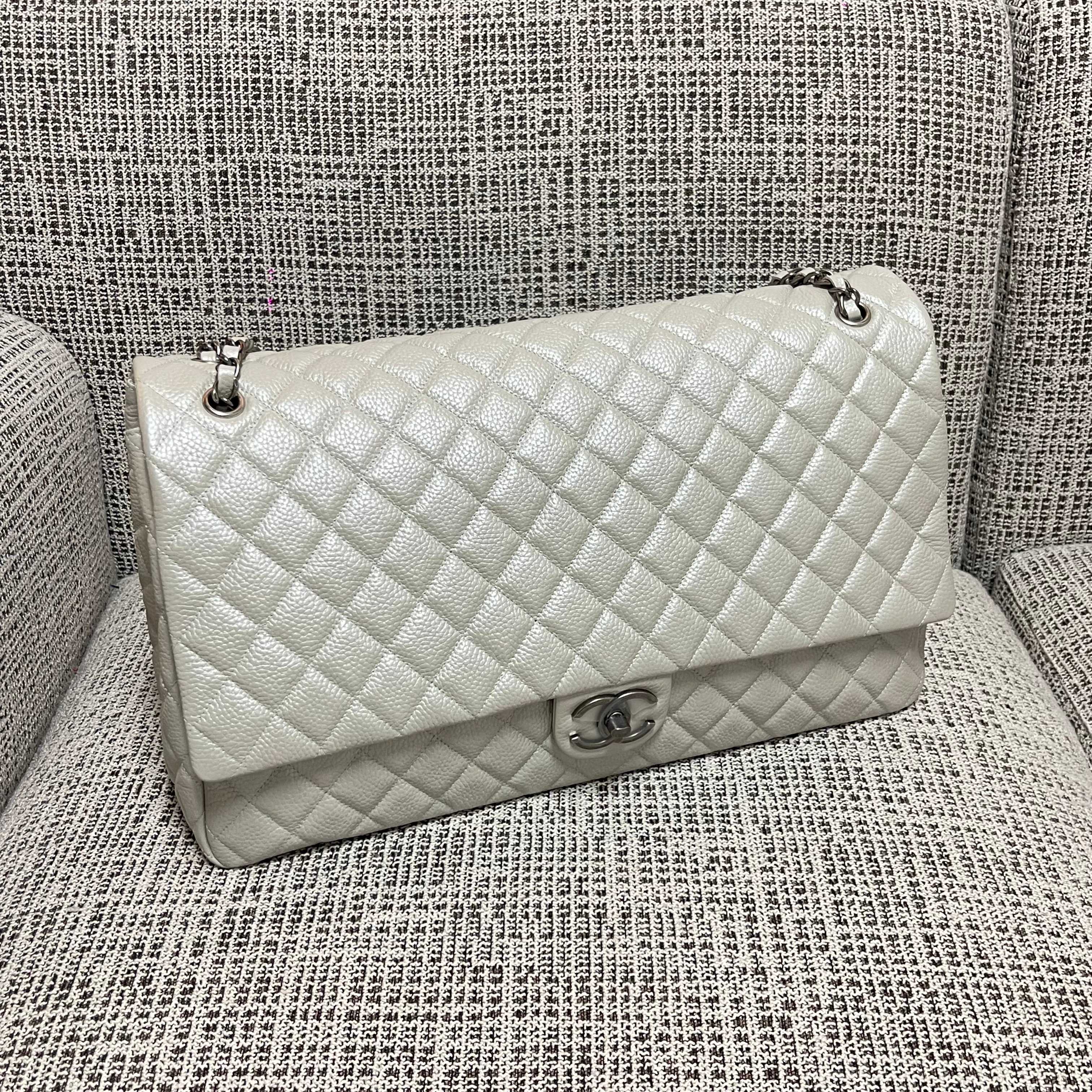 CC Classic Flap Bag 46.5cm Pearl White Caviar Calfskin Leather SHW