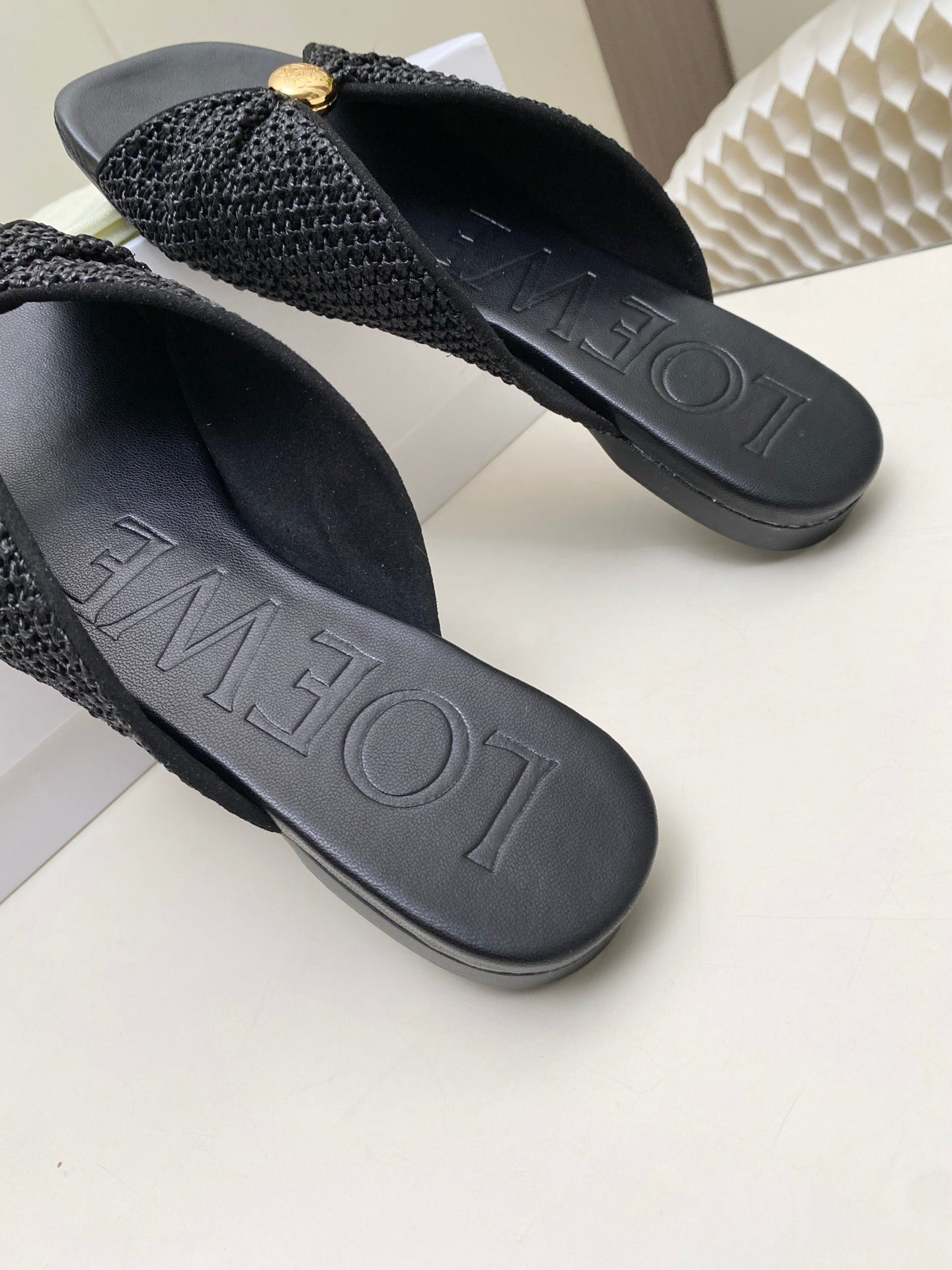 Loew Pebble Soft Slides Black Lambskin Leather 881383