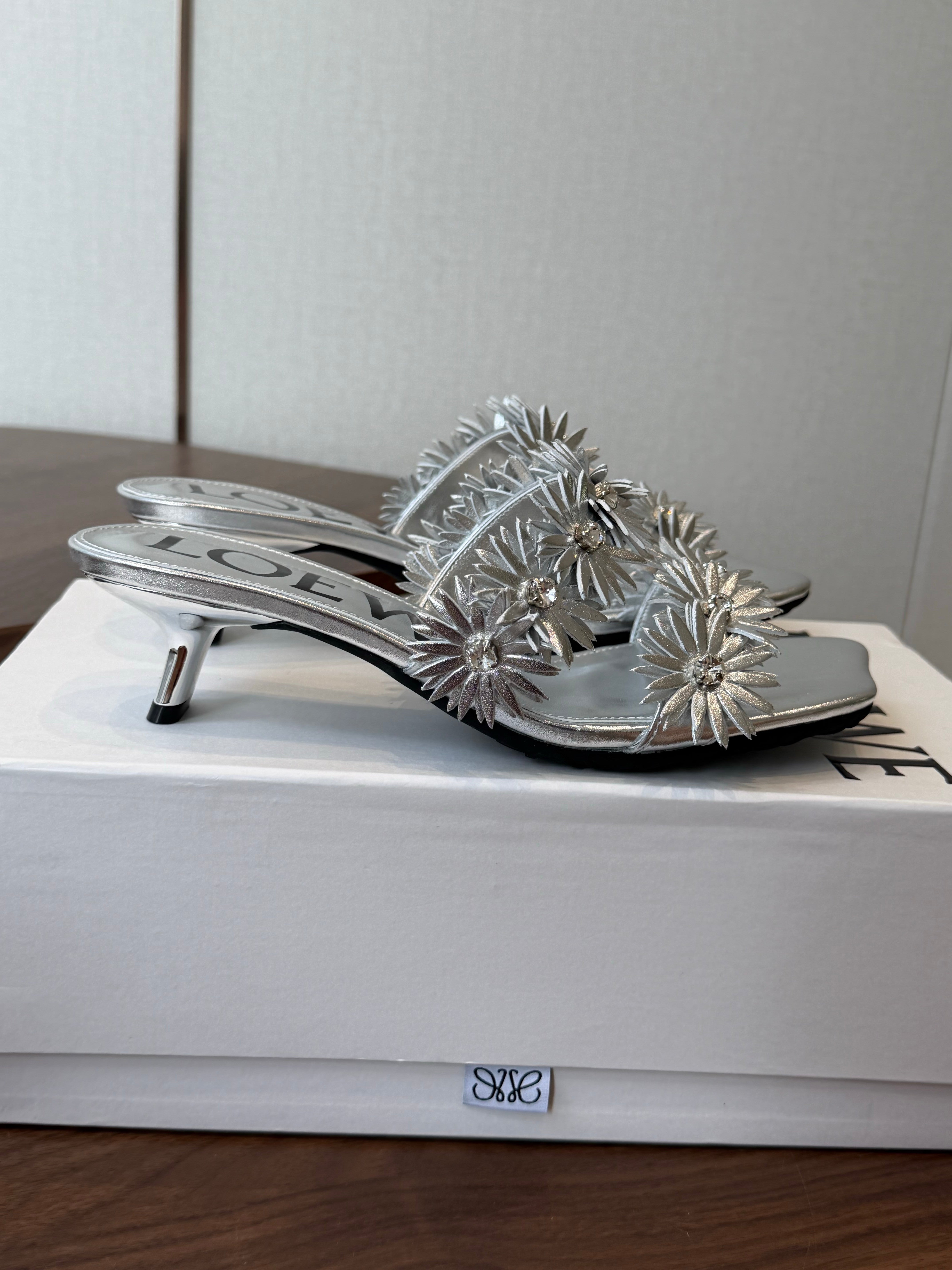 Loew Paula's Ibiza Petal Flower Sandals Silver Leather 889898