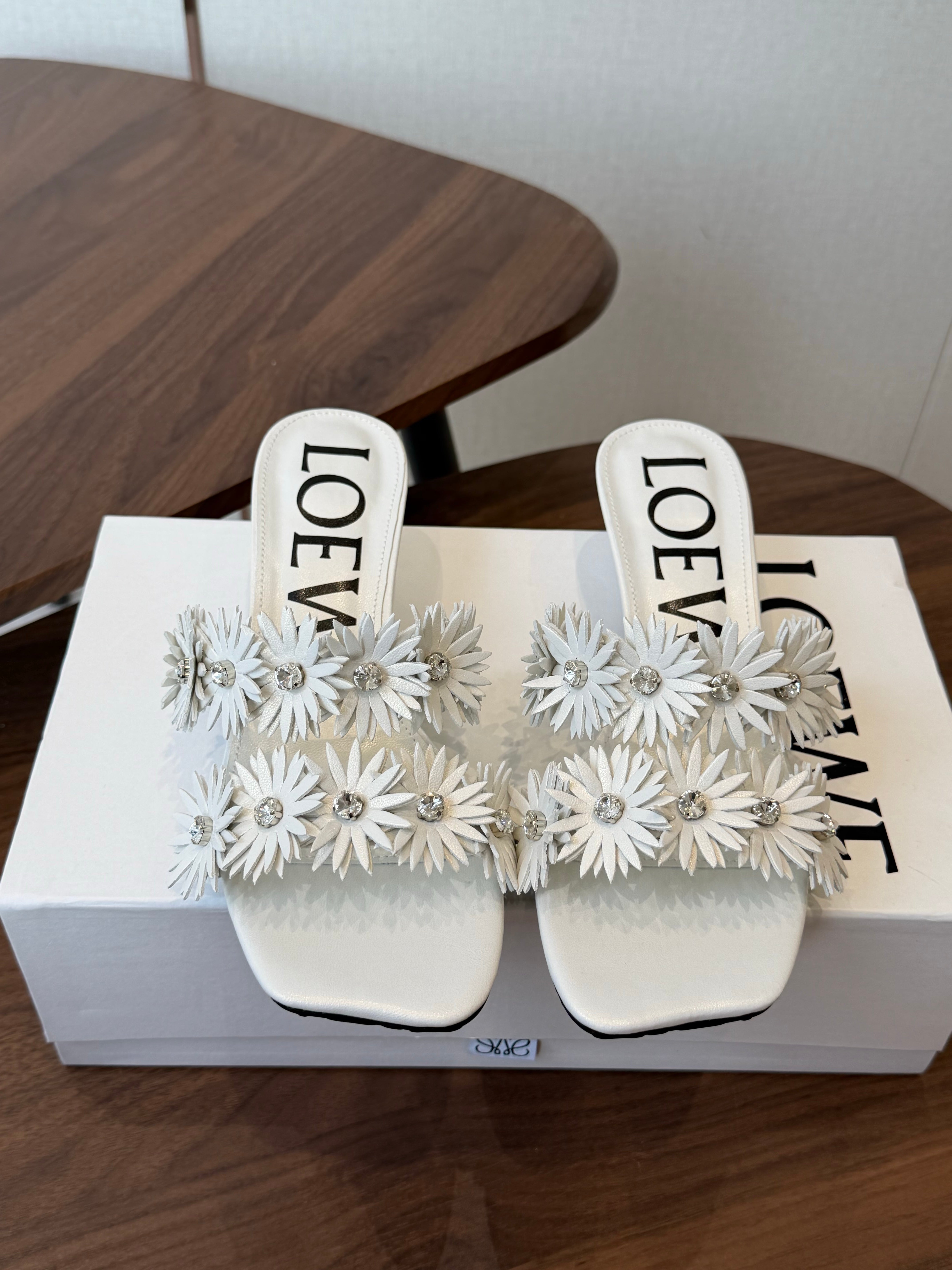 Loew Paula's Ibiza Petal Flower Sandals White Leather 889897