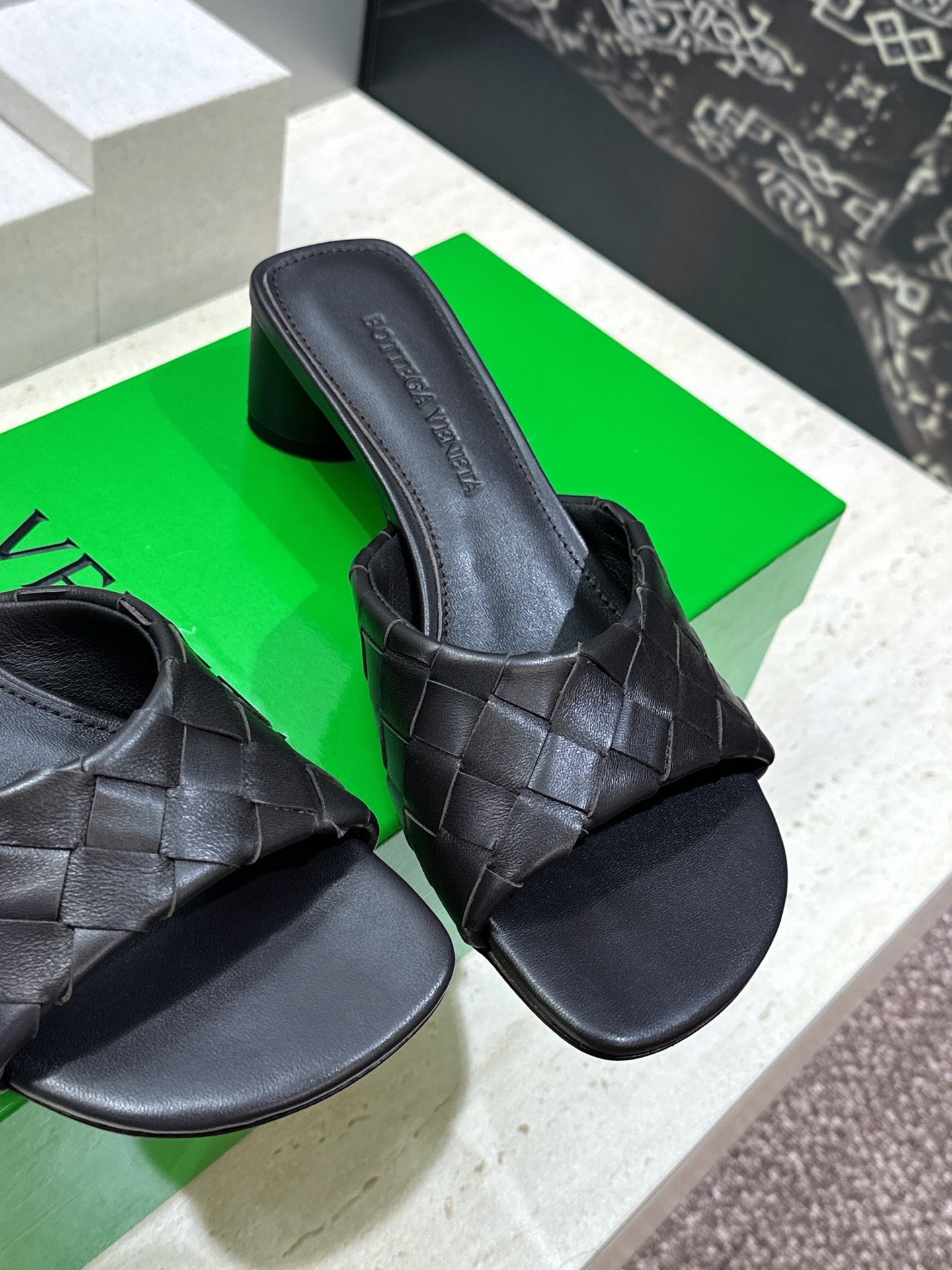 BV 26s Blink Intrecciato Mules 4.5cm Black Leather 896571