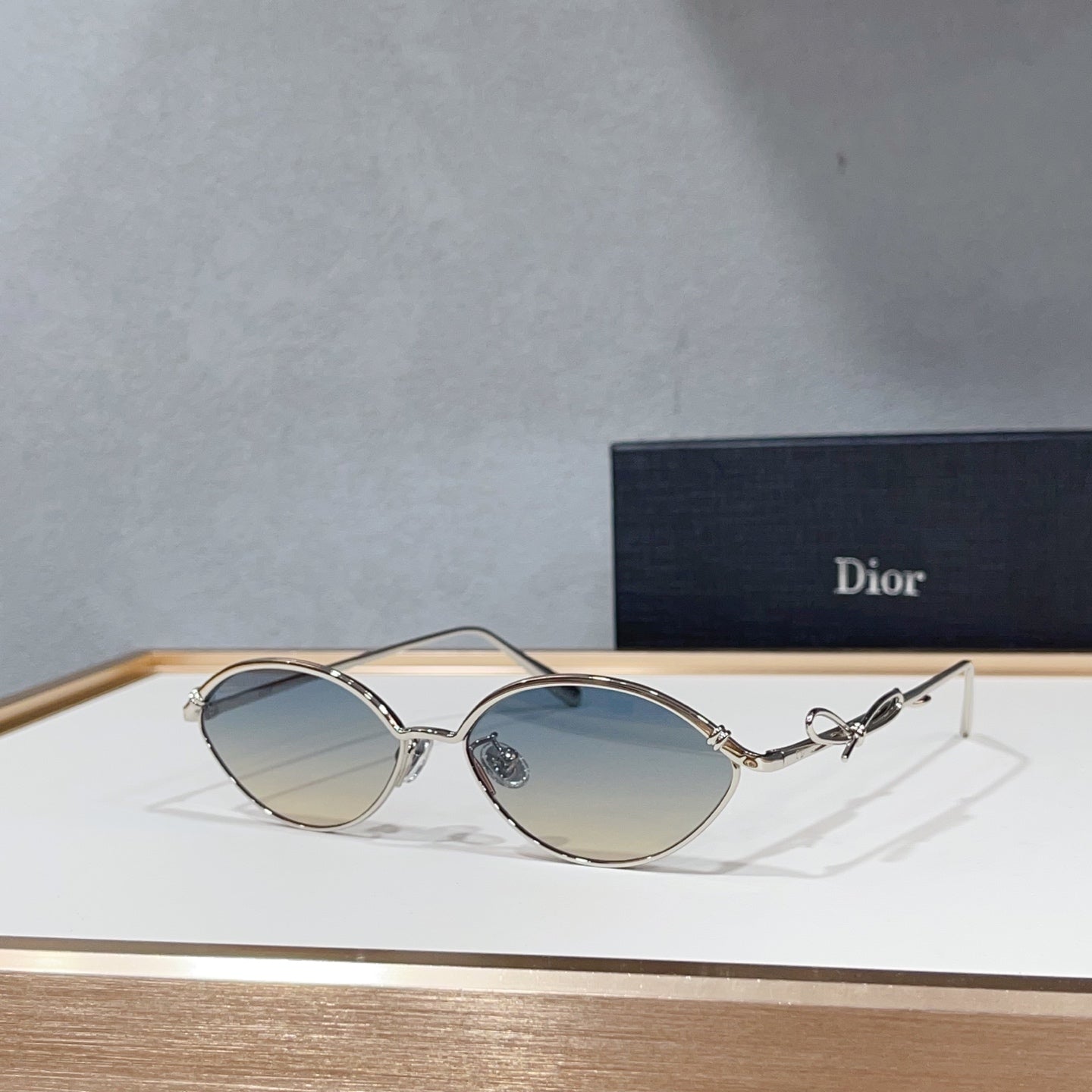 CD Sunglasses 105