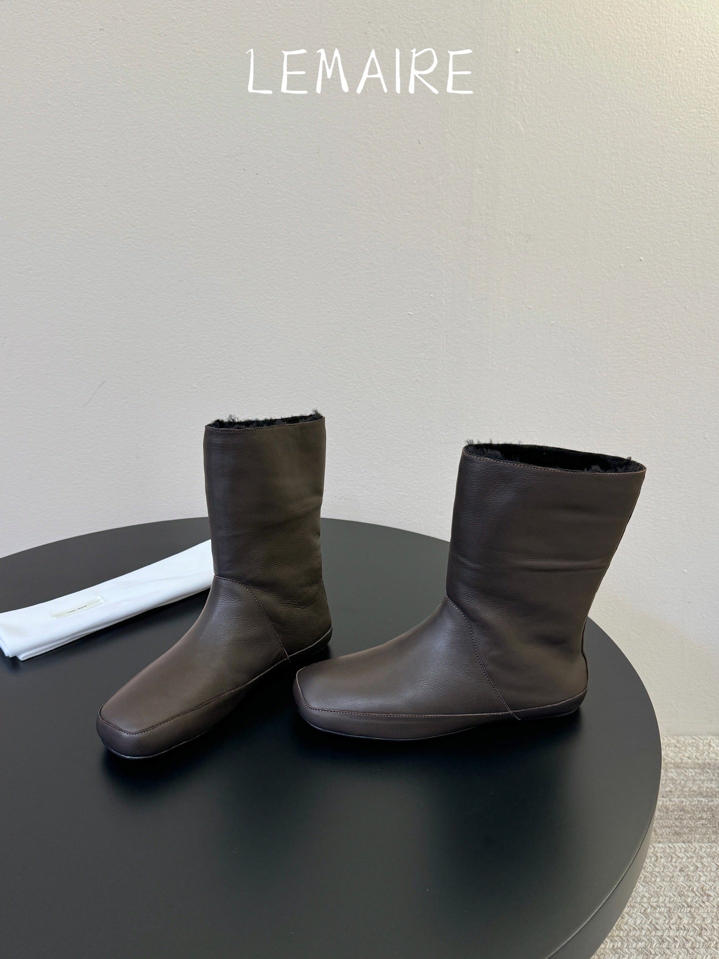 TR 26S Toni Ankle Boots Chocolate Calfskin Shearling 933558