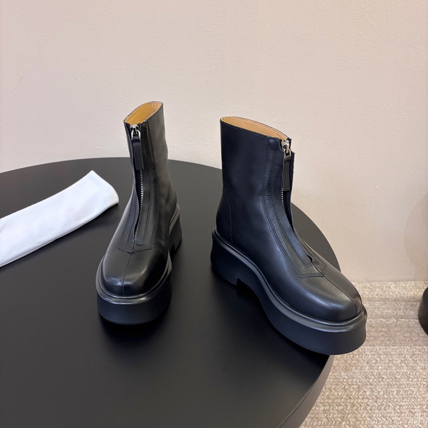 TR Platform Ankle Boots 4CM Black Leather 933554
