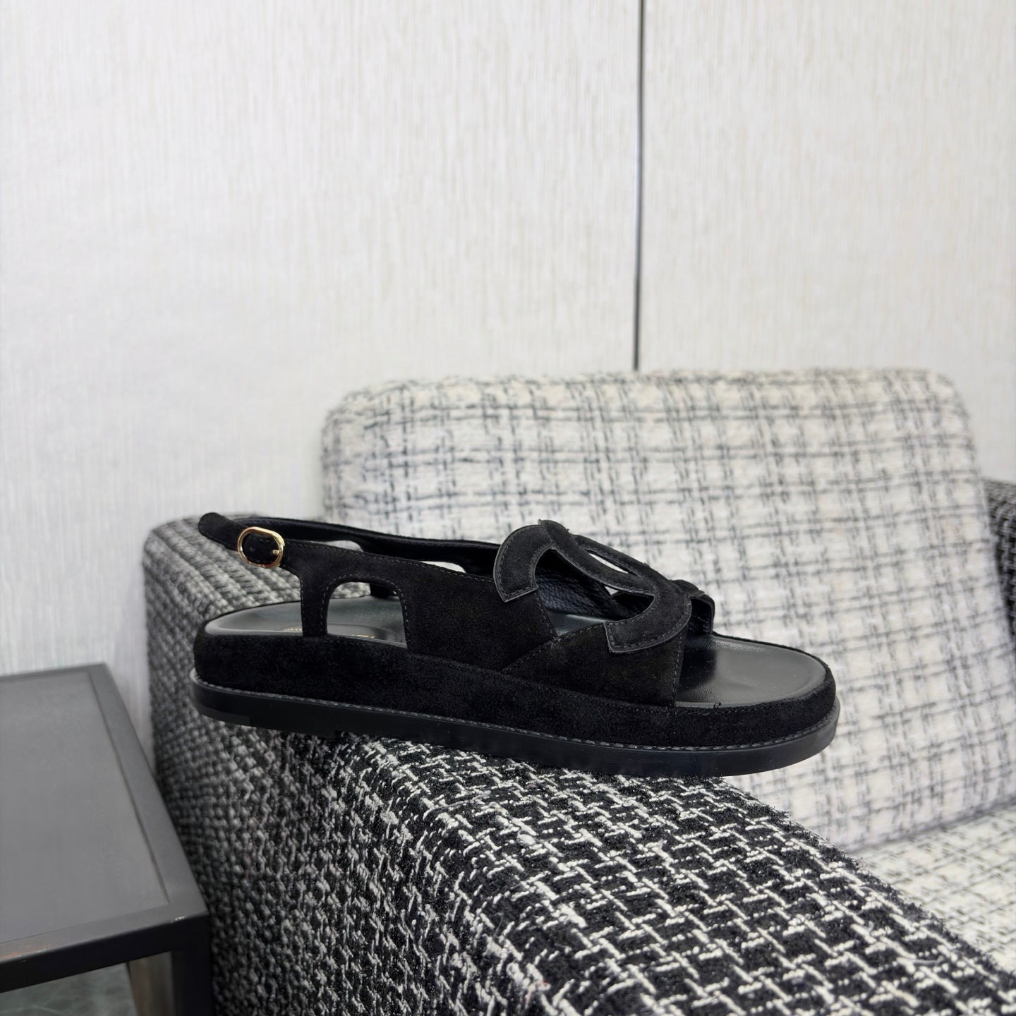 CC Sandals Black Suede Leather 935908
