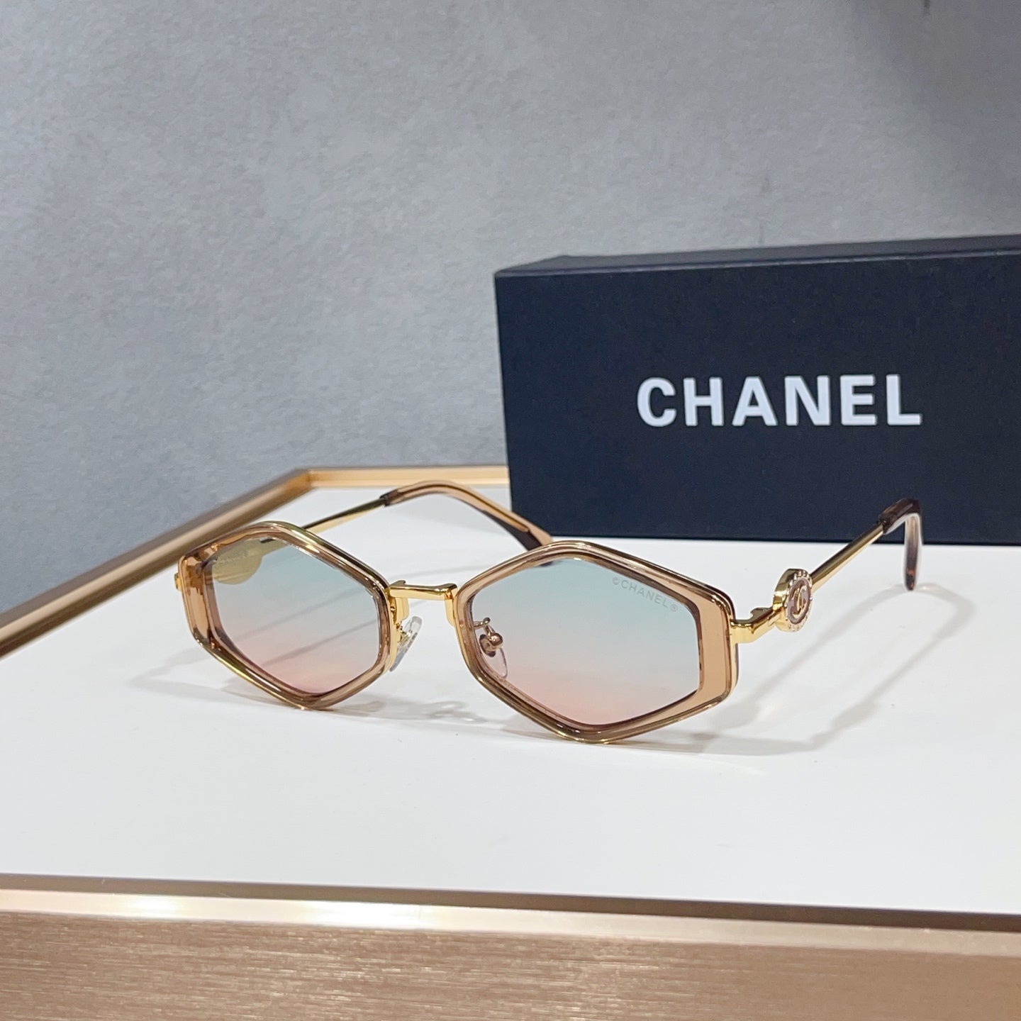 CC Sunglasses 71