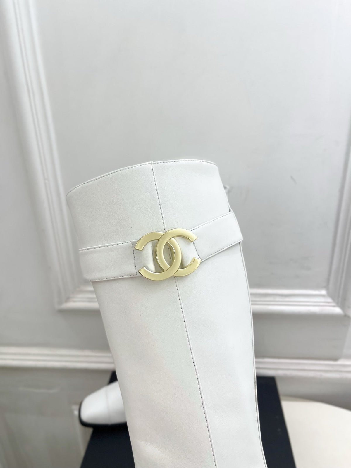 CC Double C Knee-High Boots 3.5CM White Leather 946892