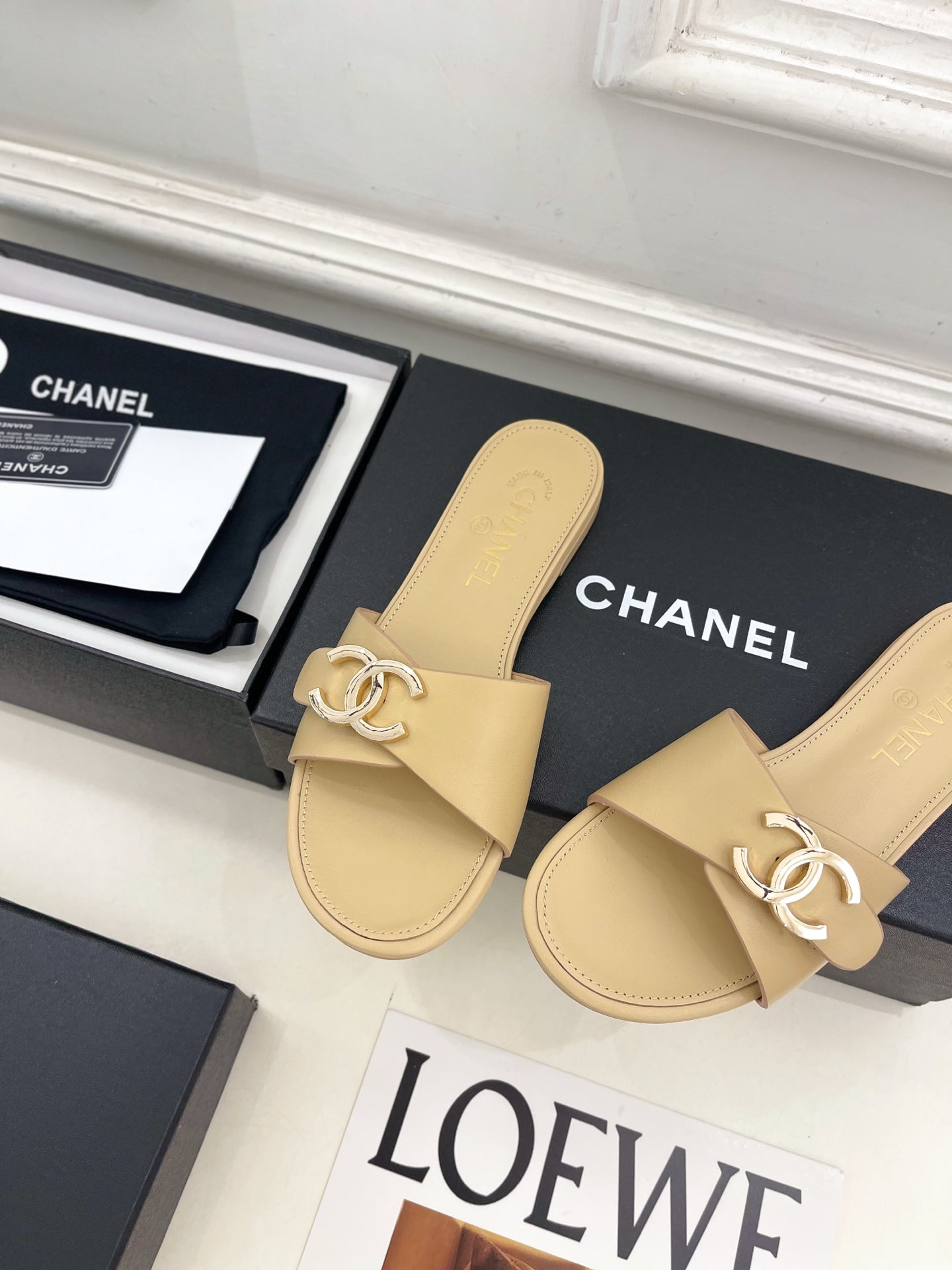 CC 26ss Pre-Collection Double C Slide Sandals Beige Leather 946872