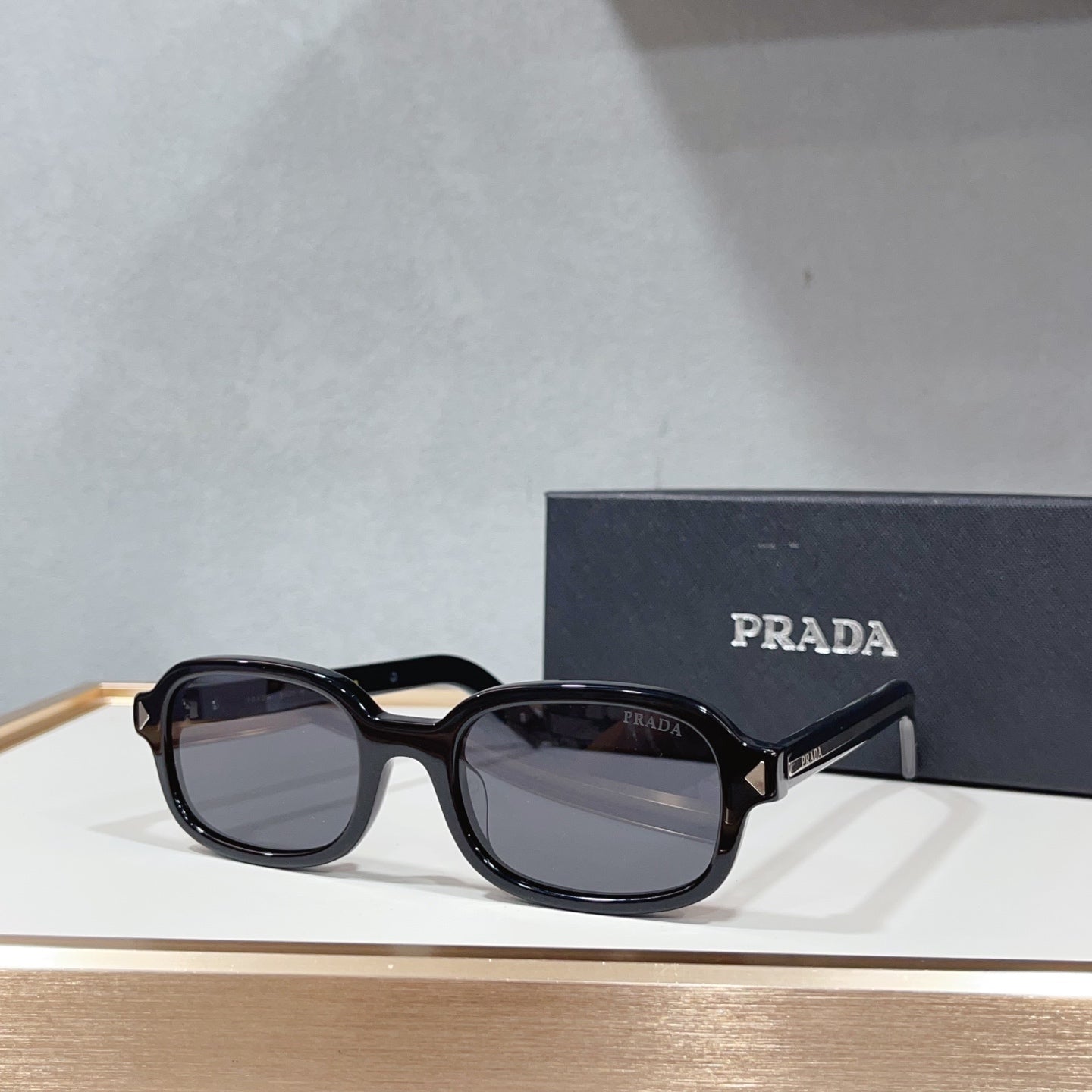 Prad Sunglasses 32