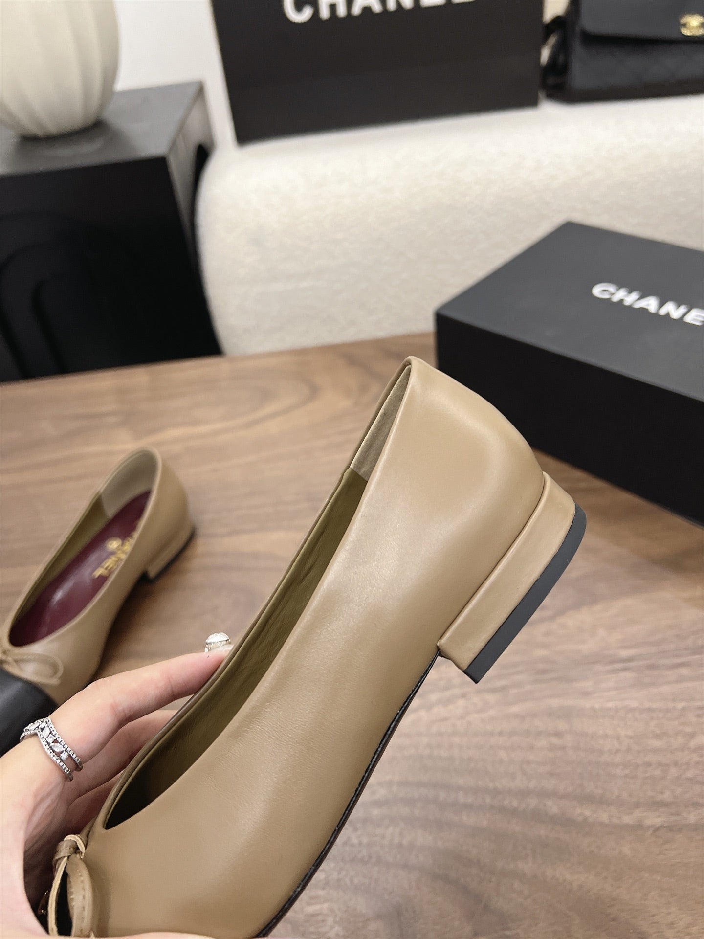 CC Square-Toe Ballet Flats Beige Black Lambskin 961516