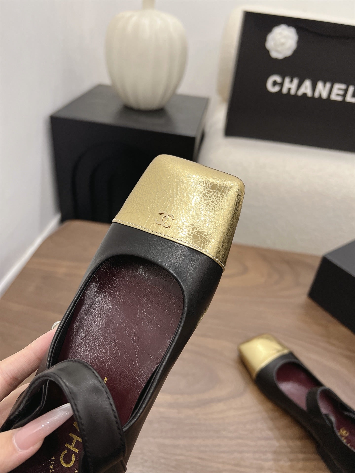 CC Square-Toe Mary Jane Flats Black Gold Lambskin 961513