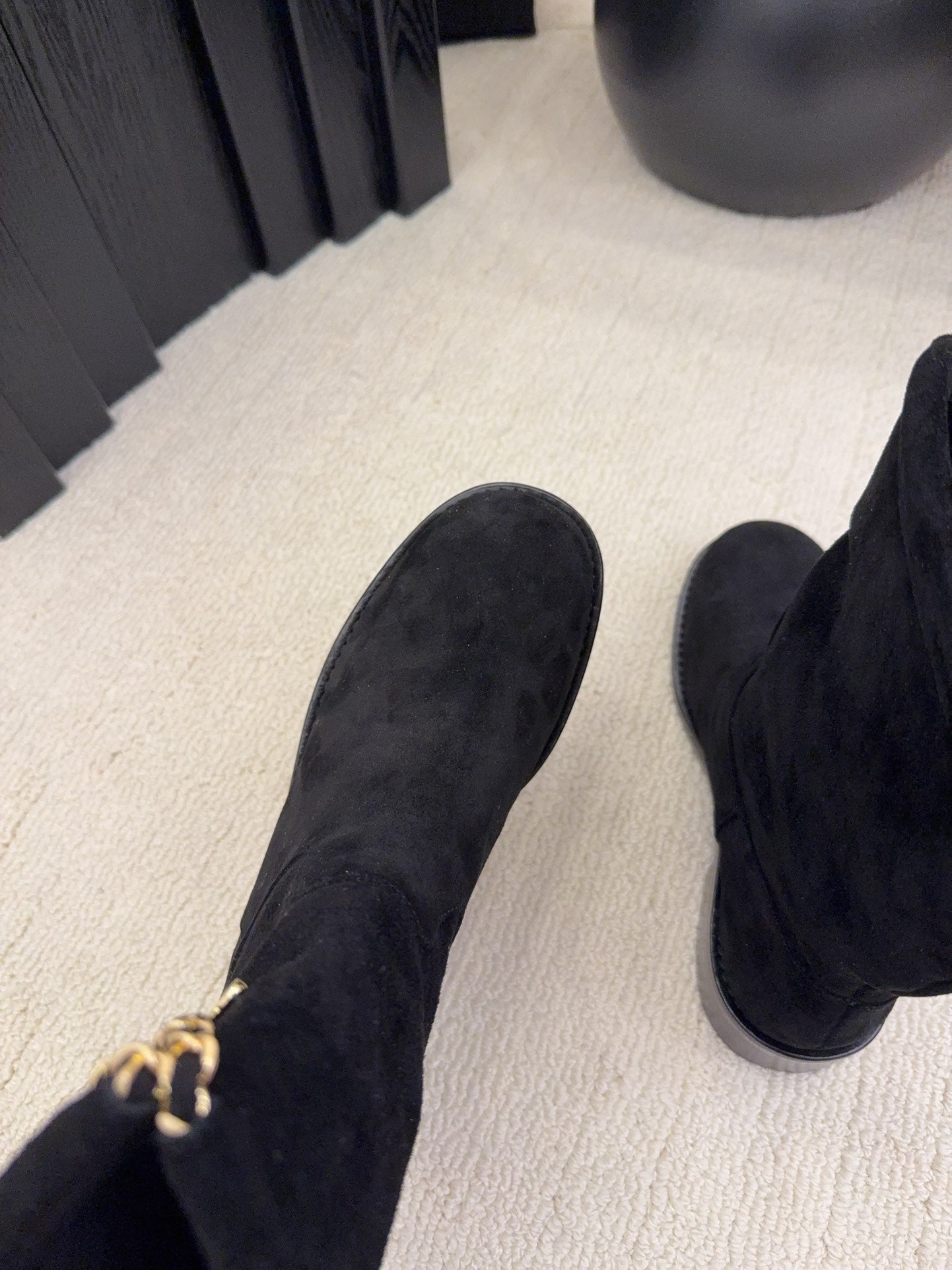 CC Mid-Calf Boots 4CM Gold Chain Charm Black Suede 961499