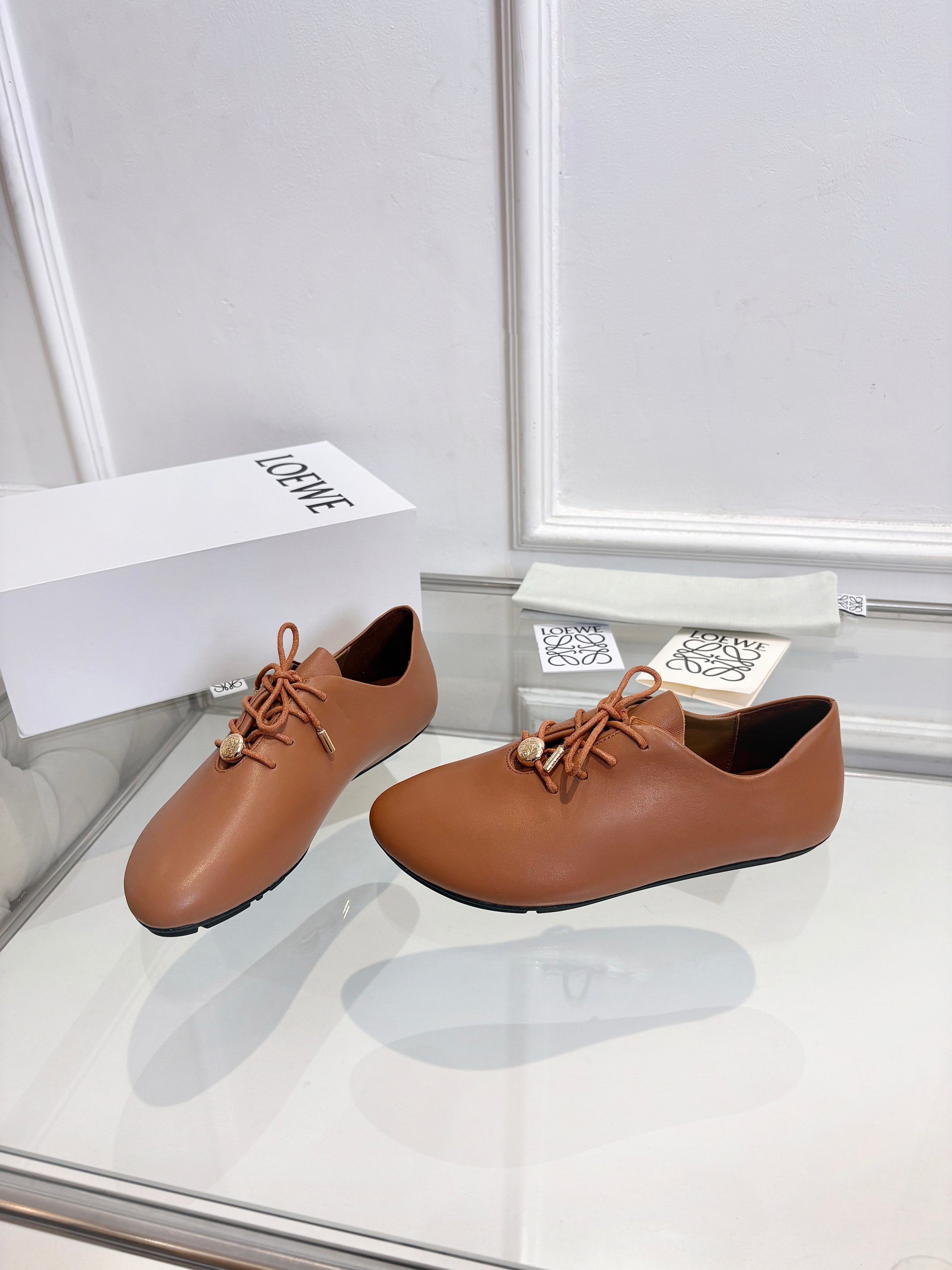LW Pebble Lace-Up Shoes Brown Nappa Sheepskin 984749