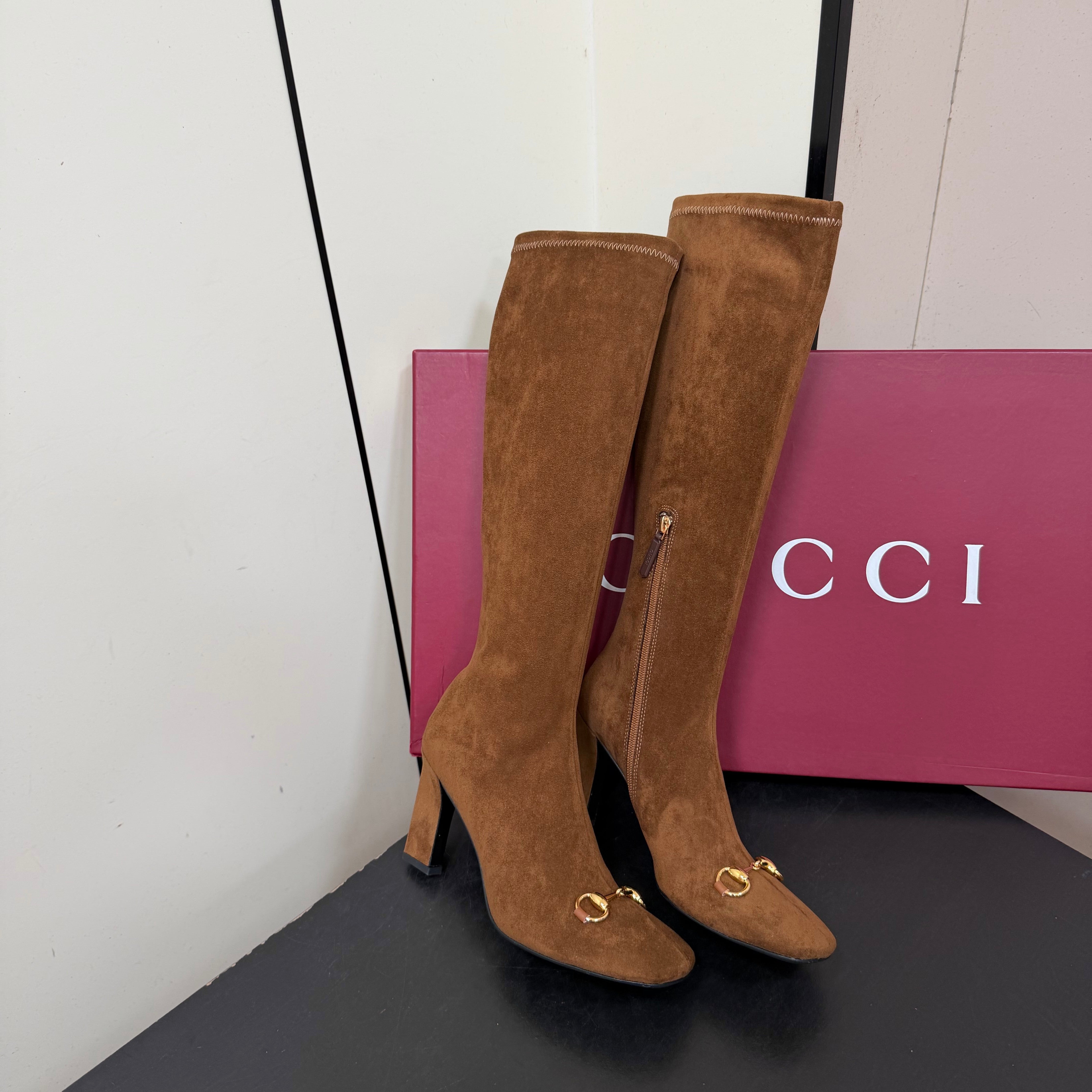 GG Signora Horsebit Knee-High Boots 8.5CM Brown Suede 984463