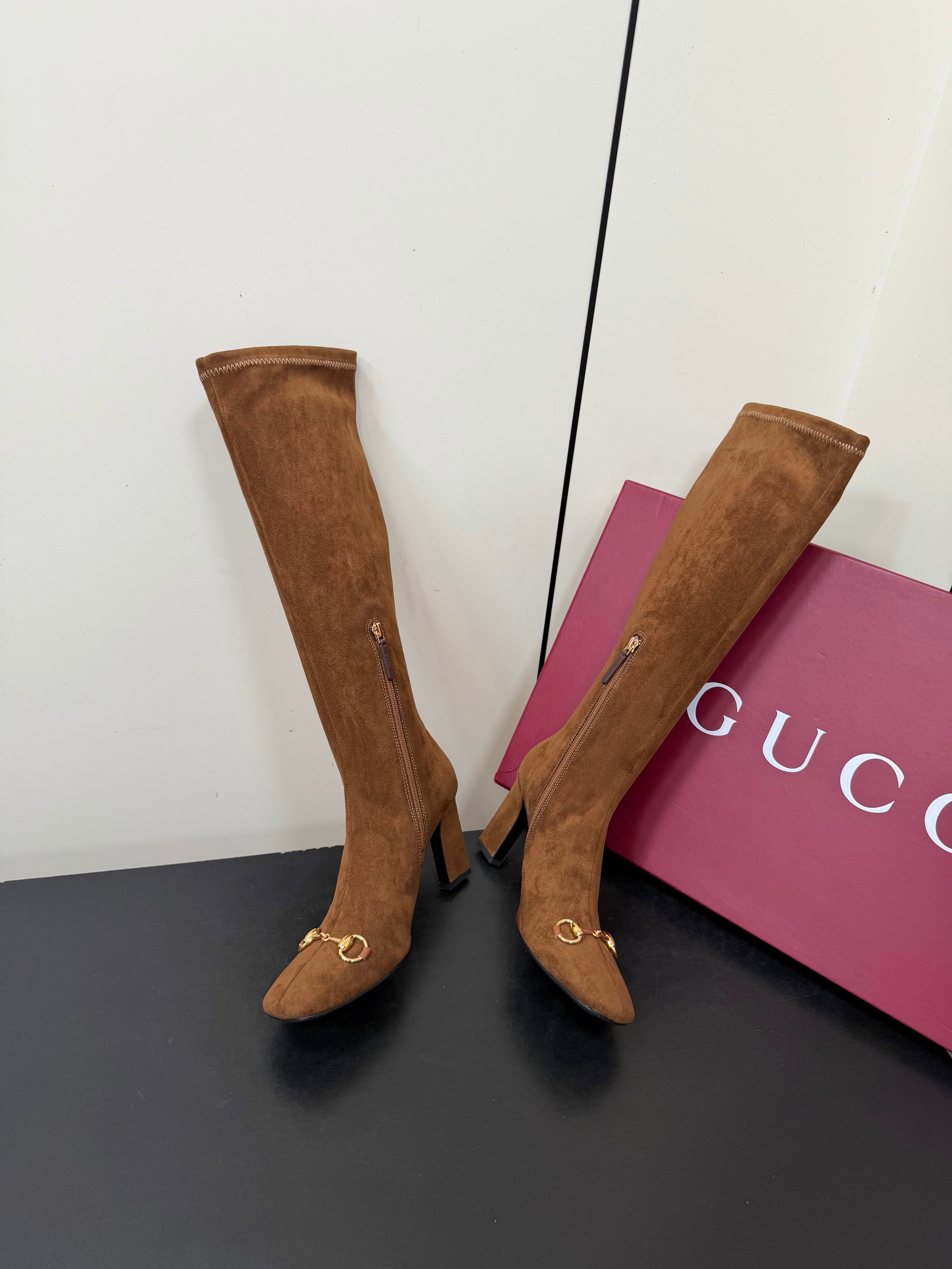 GG Signora Horsebit Knee-High Boots 8.5CM Brown Suede 984463