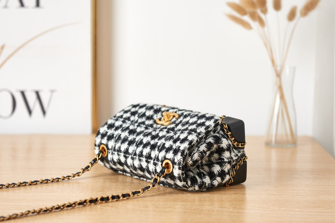 CC Flap Bag 20CM Houndstooth Tweed Black White Gold Hardware