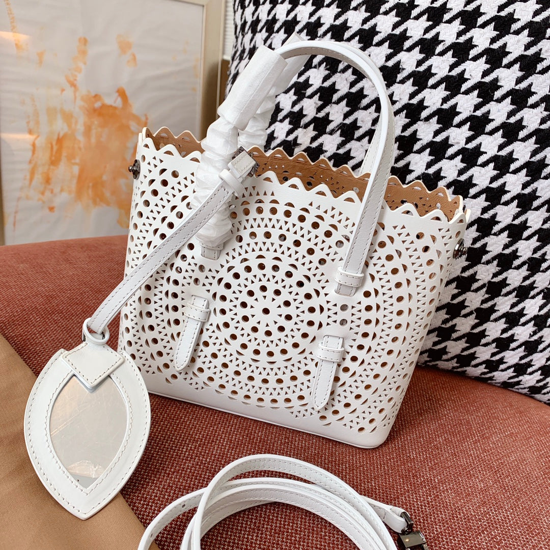 MINA 20 BAG IN WHITE VIENNA CALFSKIN