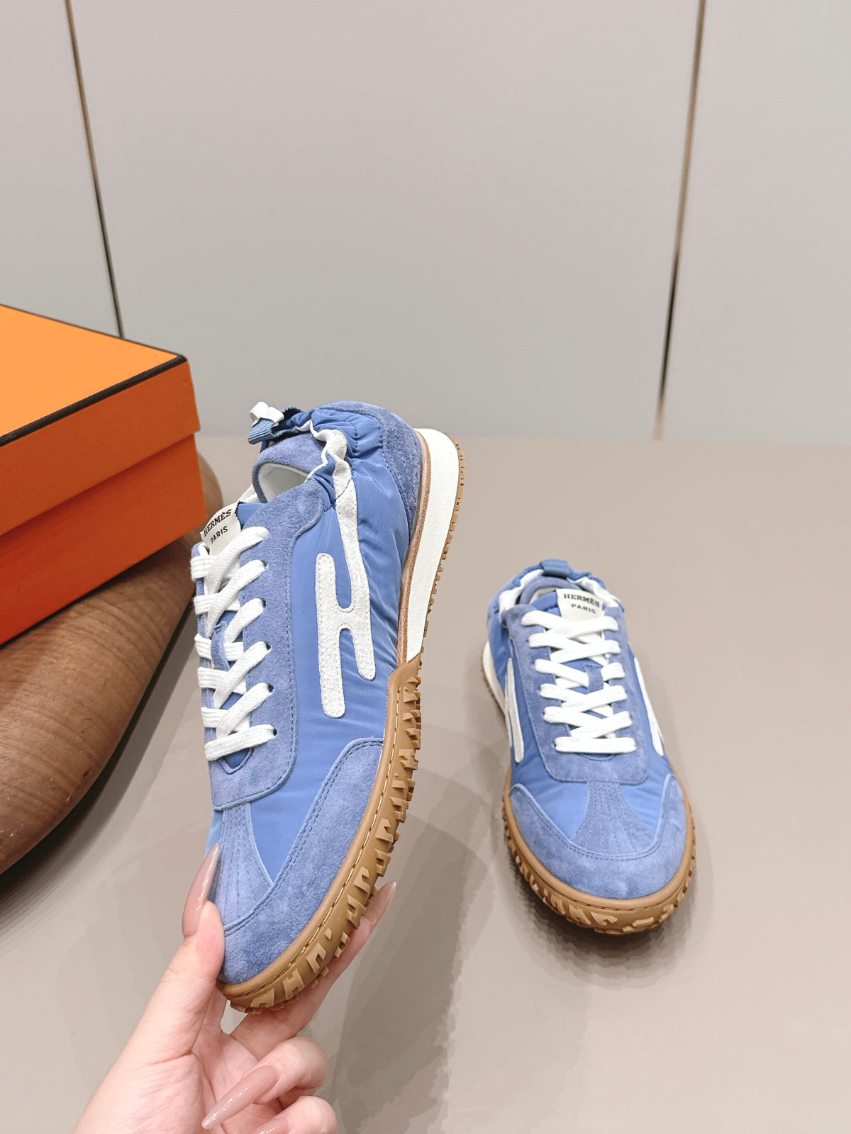 HM 26S Bouncing Sneakers Blue Nylon Suede