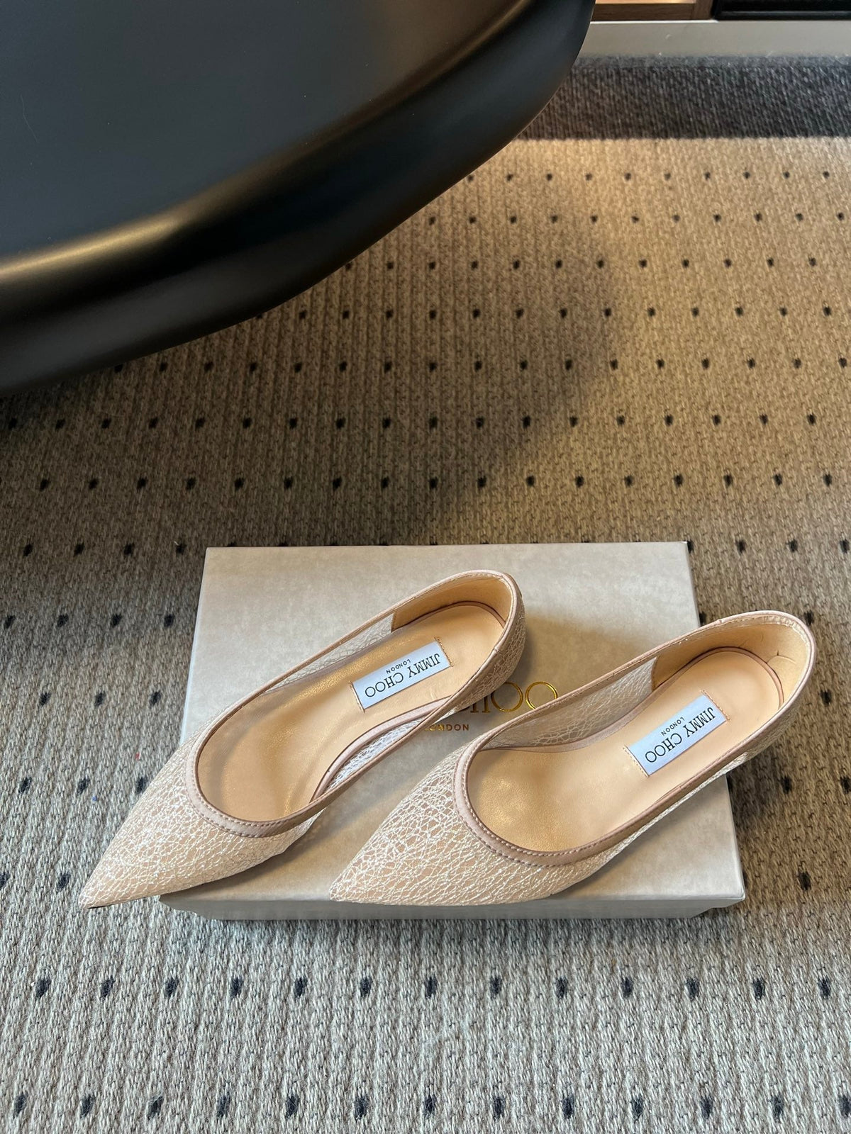 Jimmy Choo 26S Pointed-Toe Flats Nude Mesh 683419