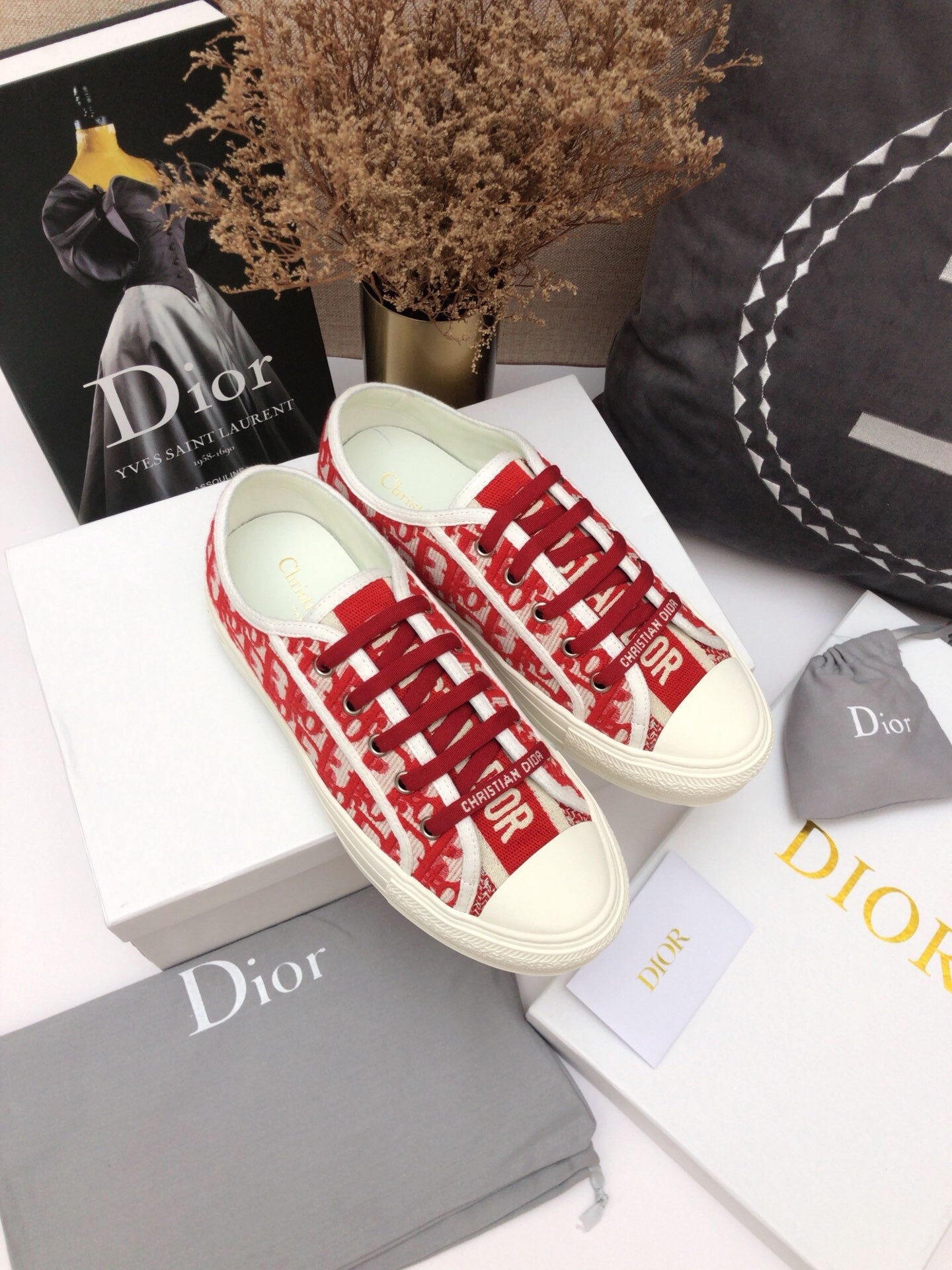 CD 26s Walk'n'Dior Sneaker Red Oblique Embroidered Cotton 966640
