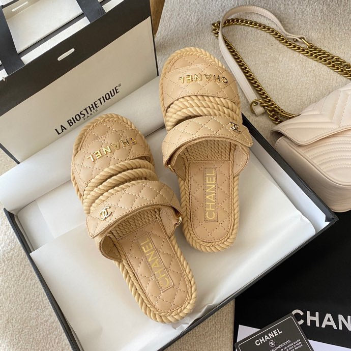 CC 26s Sandals Beige Fabric Calfskin 140028