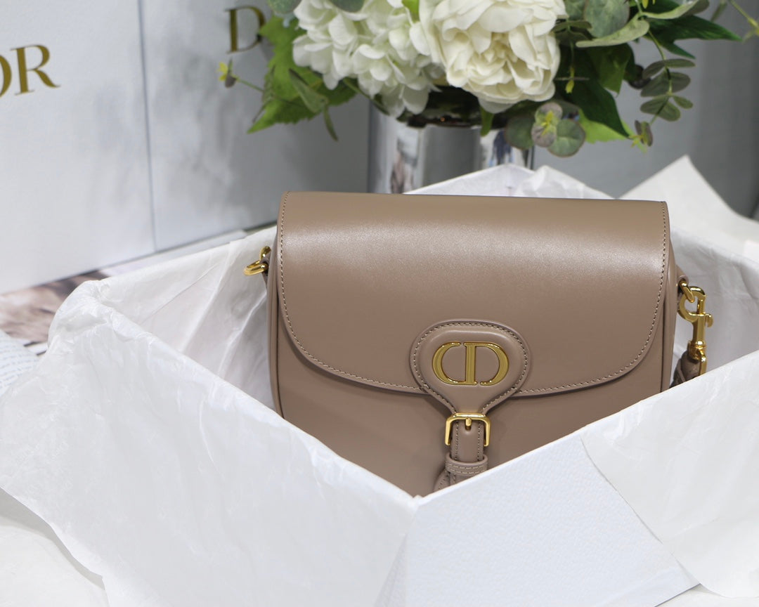 MEDIUM CD BOBBY 22CM DARK BROWN CALFSKIN GOLD HARDWARE